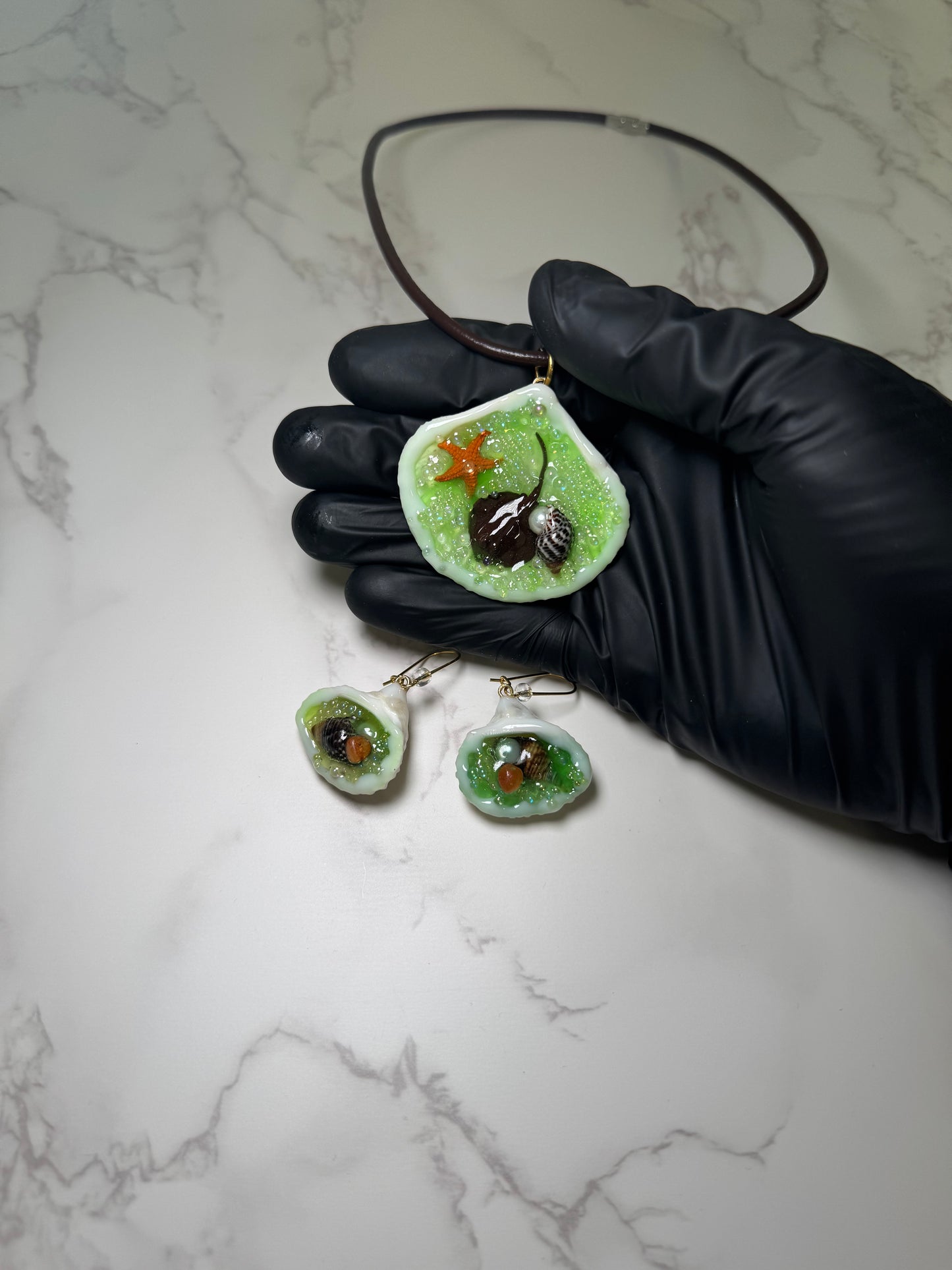 Isla Verde Sea Shell Necklace Set– Necklace in Shell with UV Resin Epoxy