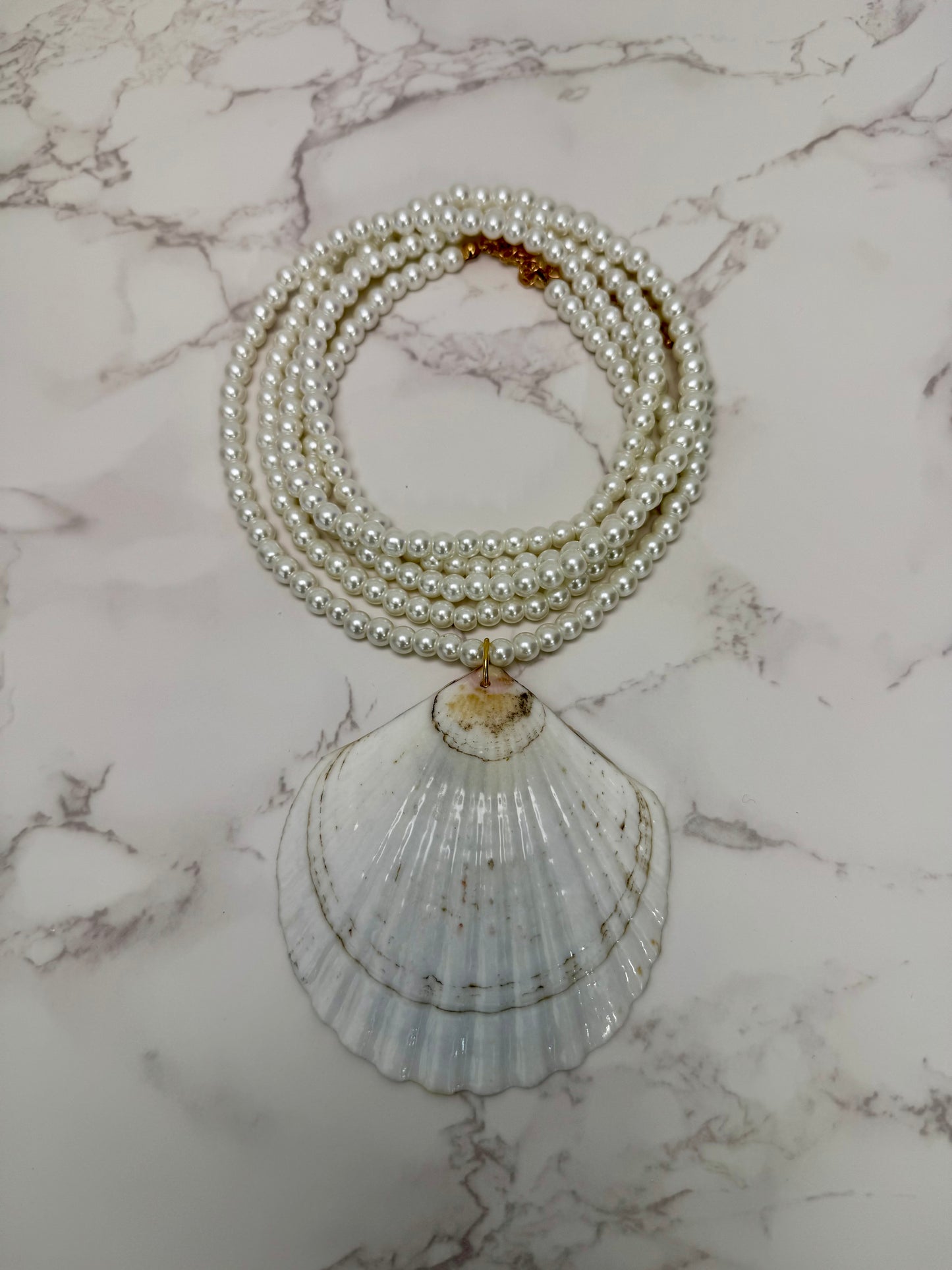 Latina Mermaid Necklace Handmade Latina Mermaid Necklace Encapsulated in Real Shell with UV Resin on Pearl Strand