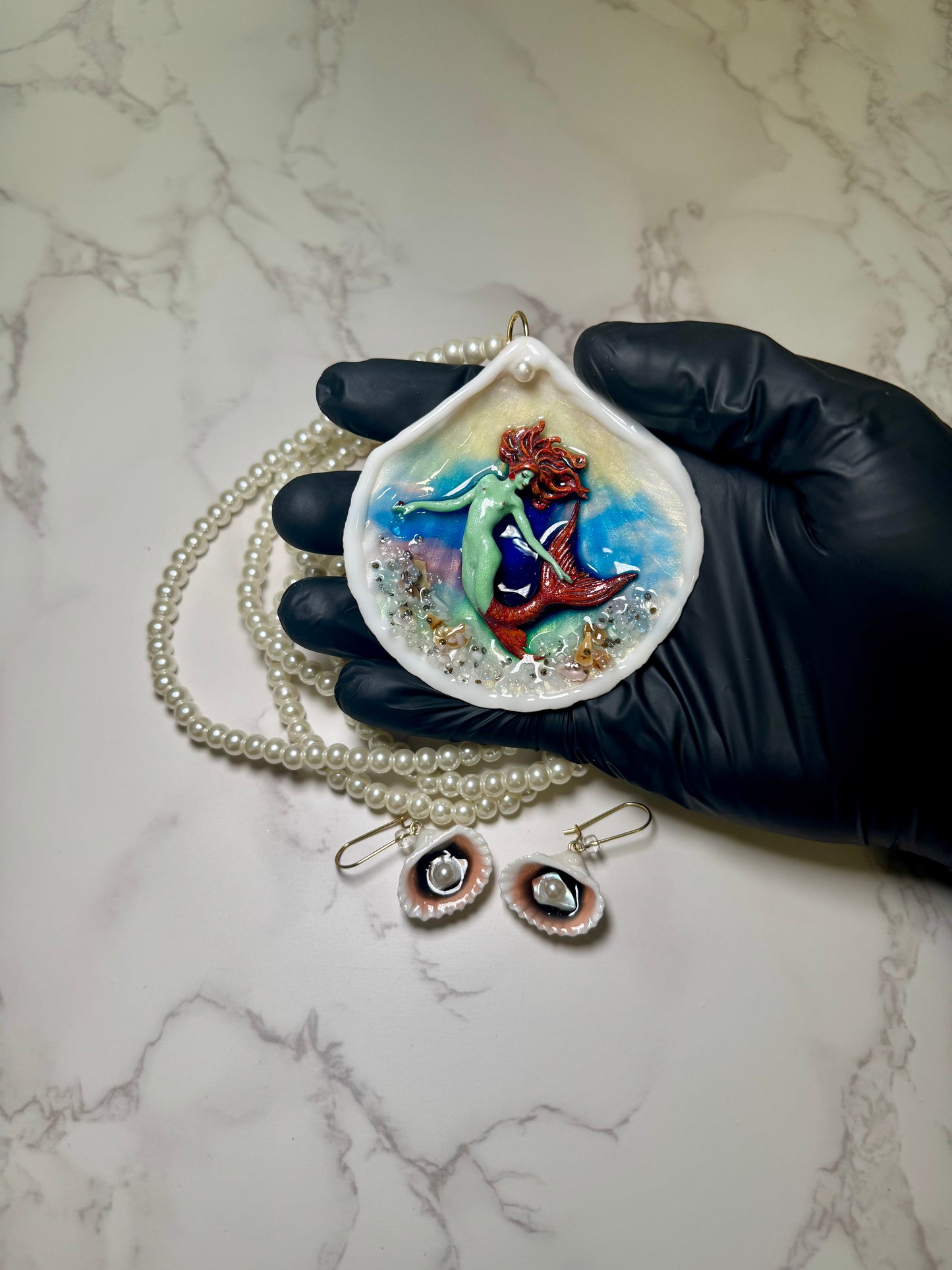 Sol Mermaid Sea Shell Necklace Set – Mermaid in Shell with UV Resin