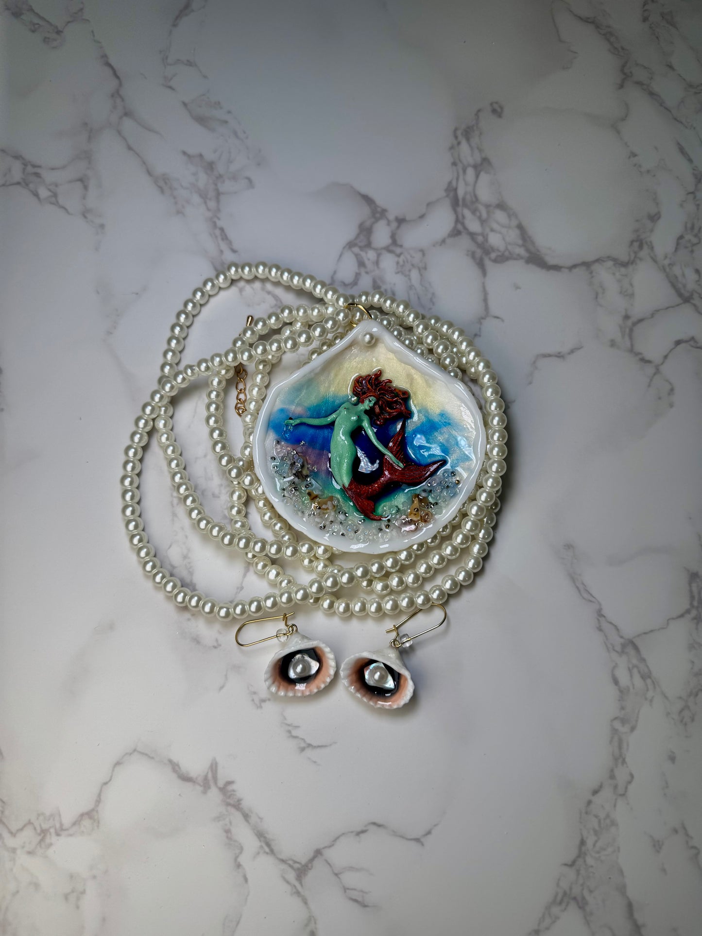 Sol Mermaid Sea Shell Necklace Set – Mermaid in Shell with UV Resin