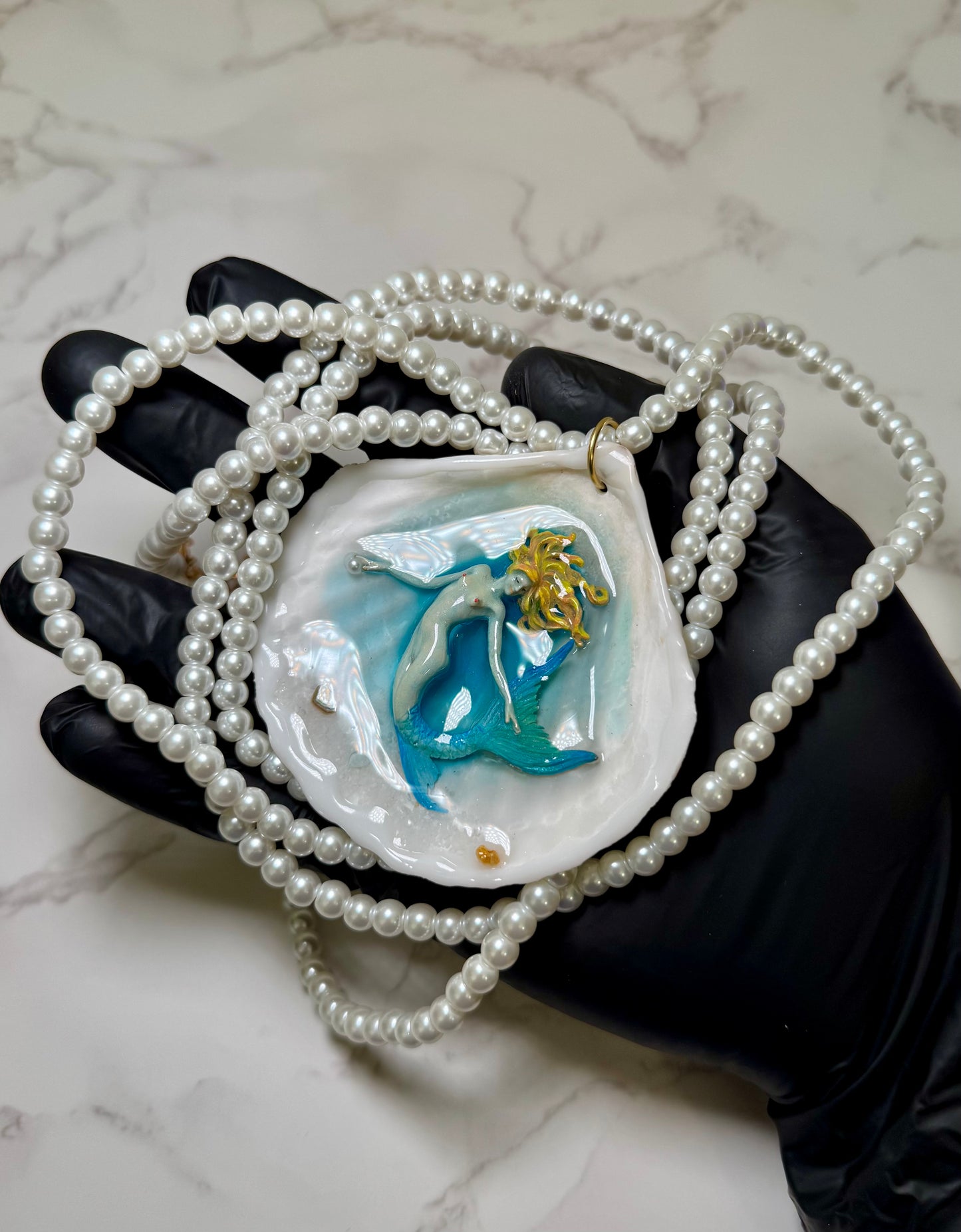 Blonde Mermaid Necklace “Golden Tide” – Blonde Mermaid in Shell with UV Resin on Pearl Necklace
