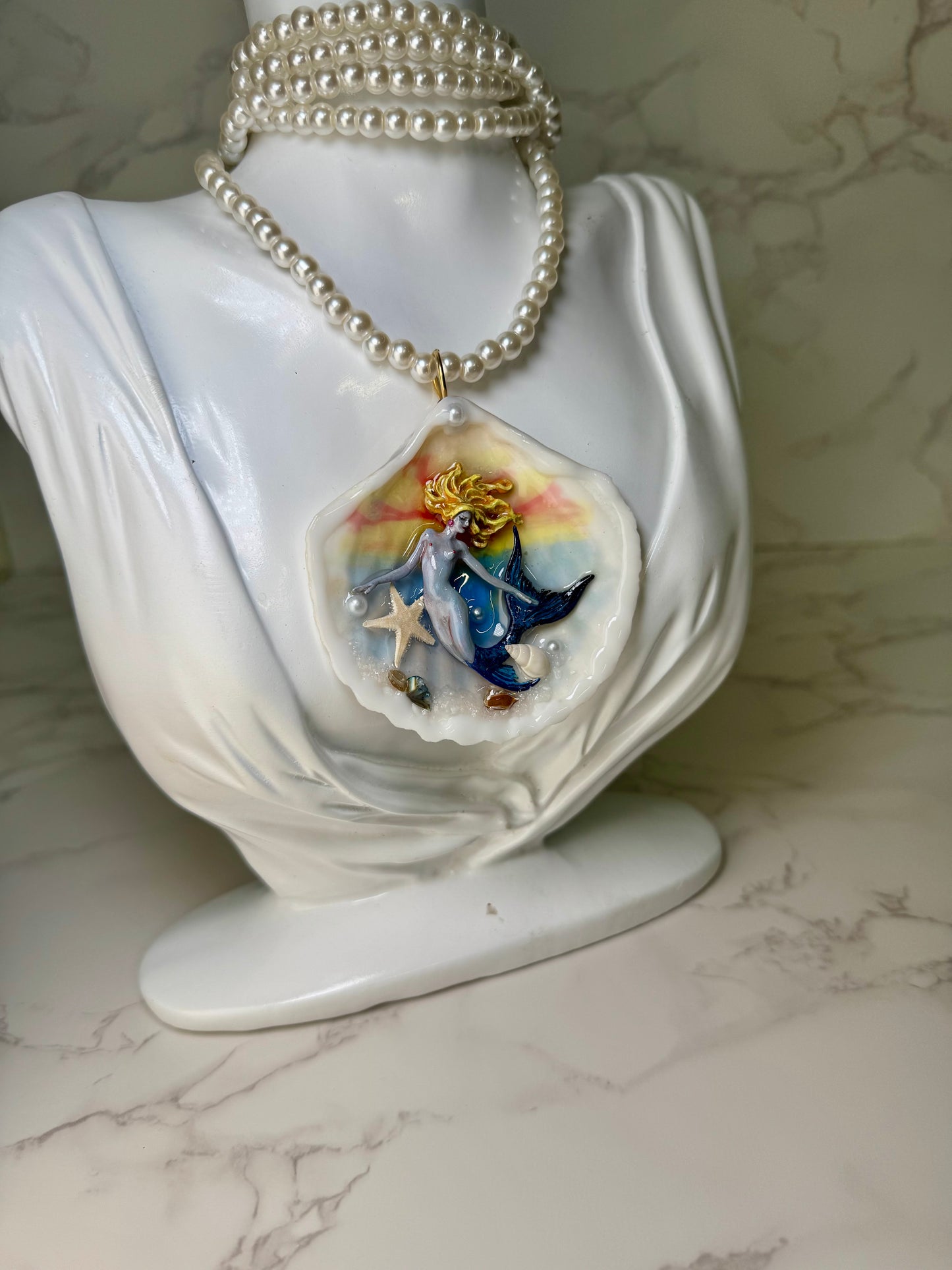 July Blonde Hair Sea Star Mermaid Sea Shell Necklace – Mermaid in Shell with UV Resin