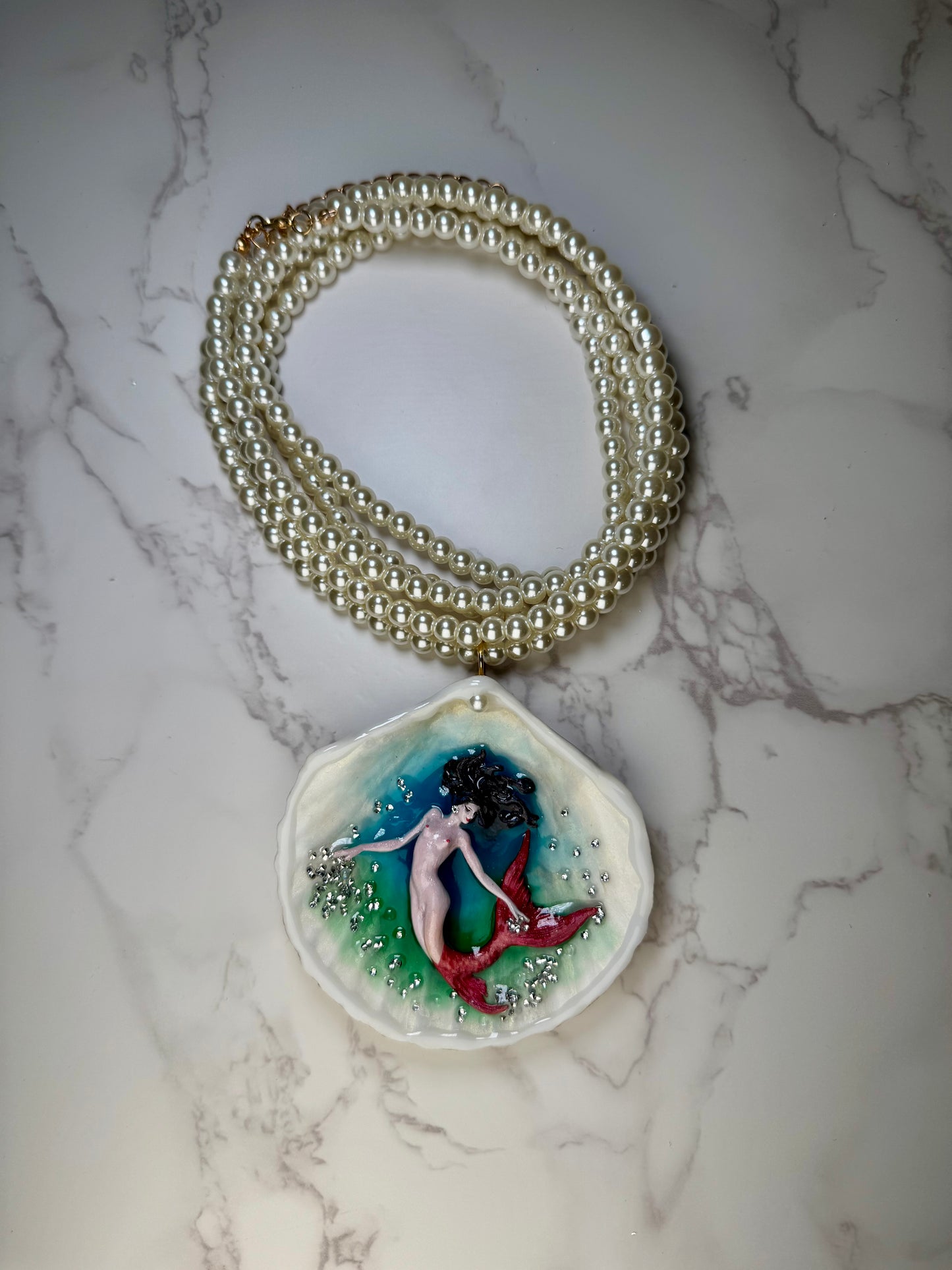 Rocio Mermaid Sea Shell Necklace Set– Mermaid in Shell with UV Resin