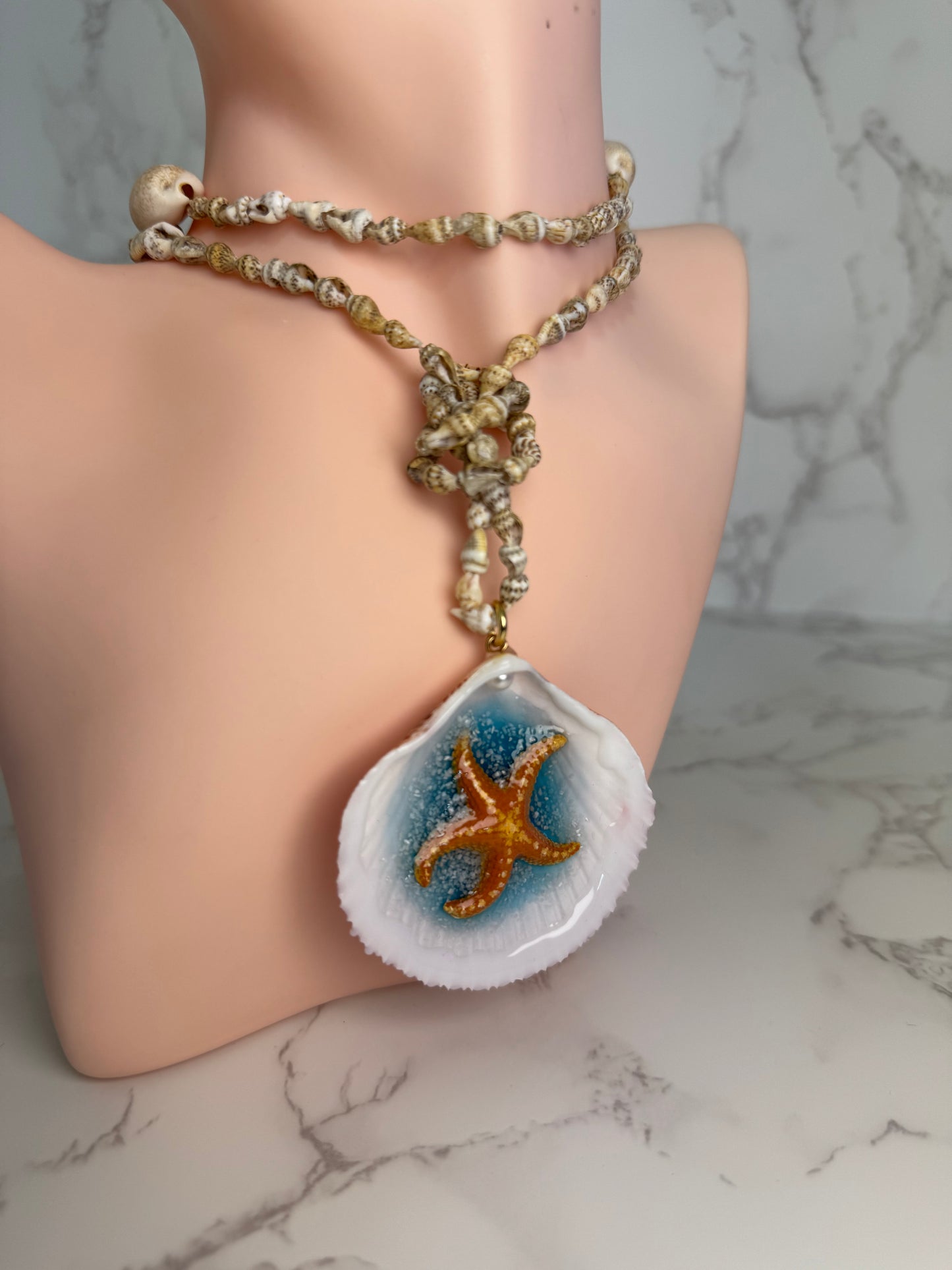 Set Beautiful Orange StarFish Necklace “Shorelight” – Orange Starfish in Shell with UV Resin Necklace