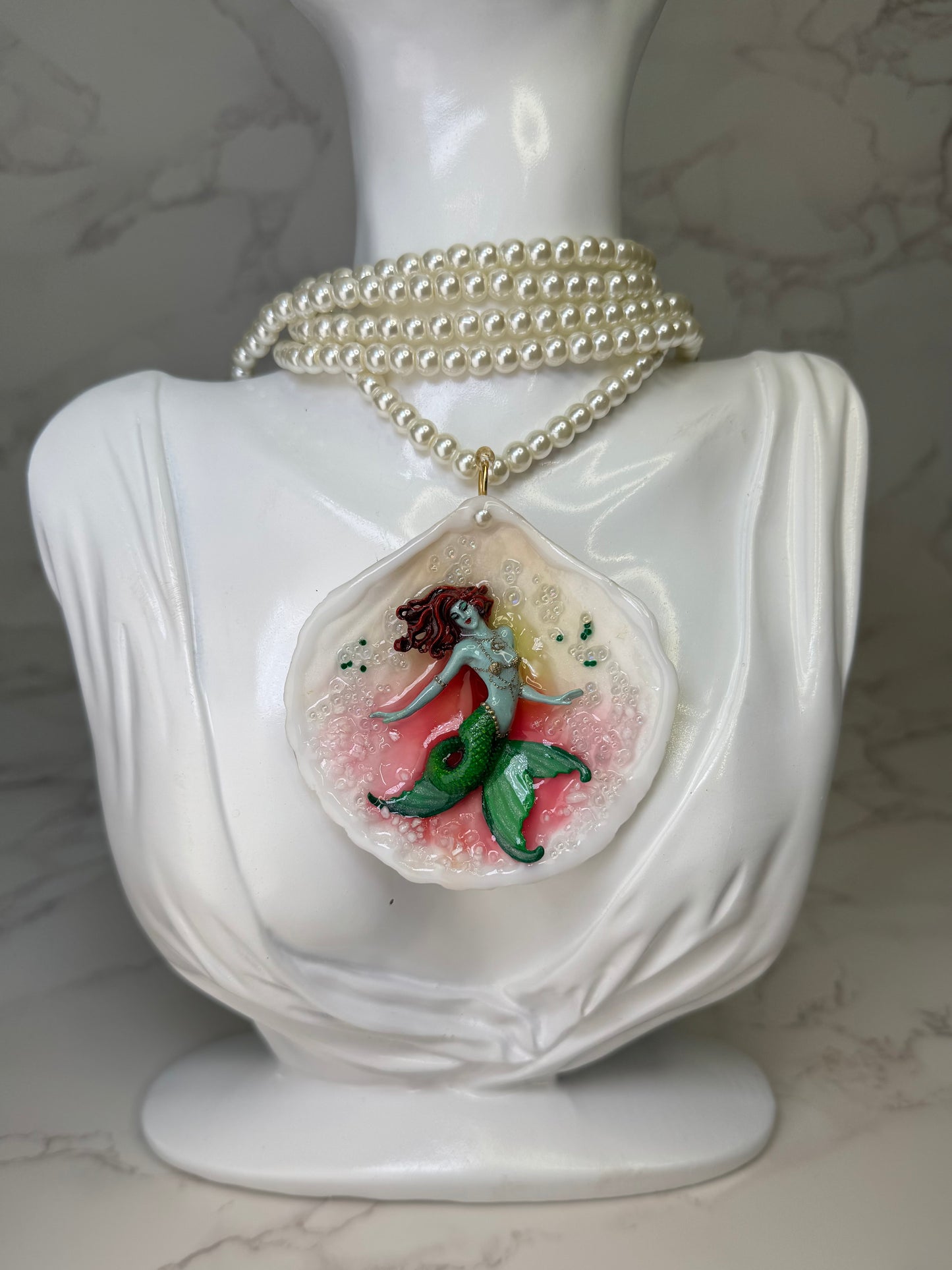 Eurya Mermaid Sea Shell Necklace – Mermaid in Shell with UV Resin