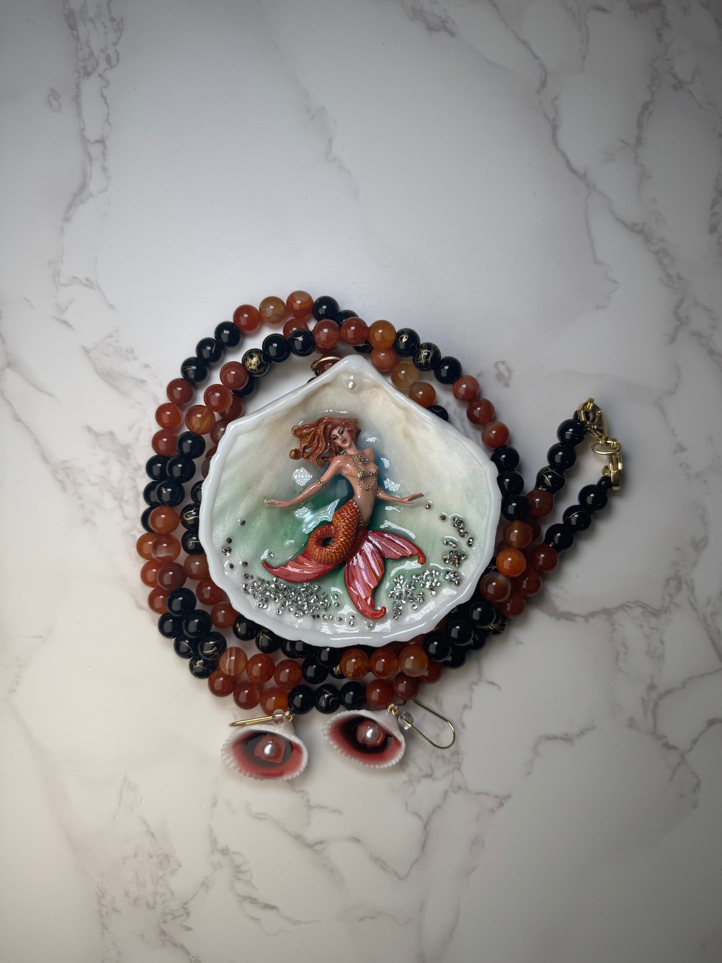 Gema Mermaid Sea Shell Necklace Set– Mermaid in Shell with UV Resin