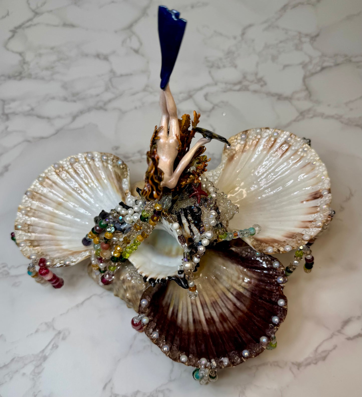 Natural Seashell Jewelry Box | Handmade Coastal Decor with Metal Pieces and Freshwater Pearls