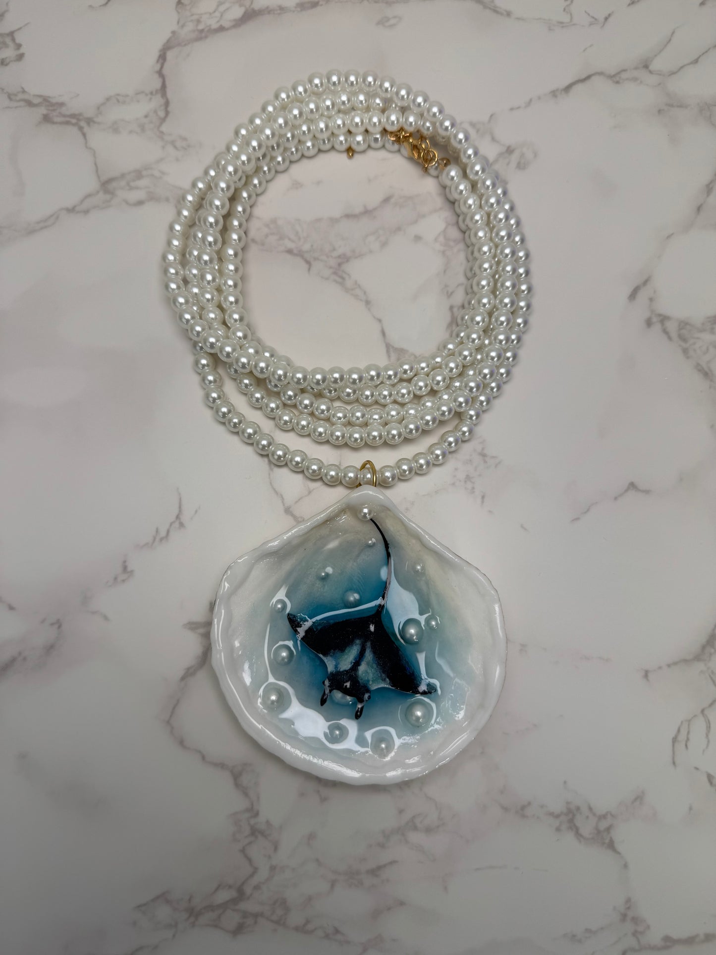Pearl Beautiful Handmade Manta Ray Necklace Encapsulated in Real Shell with UV Resin on Pearl Strand