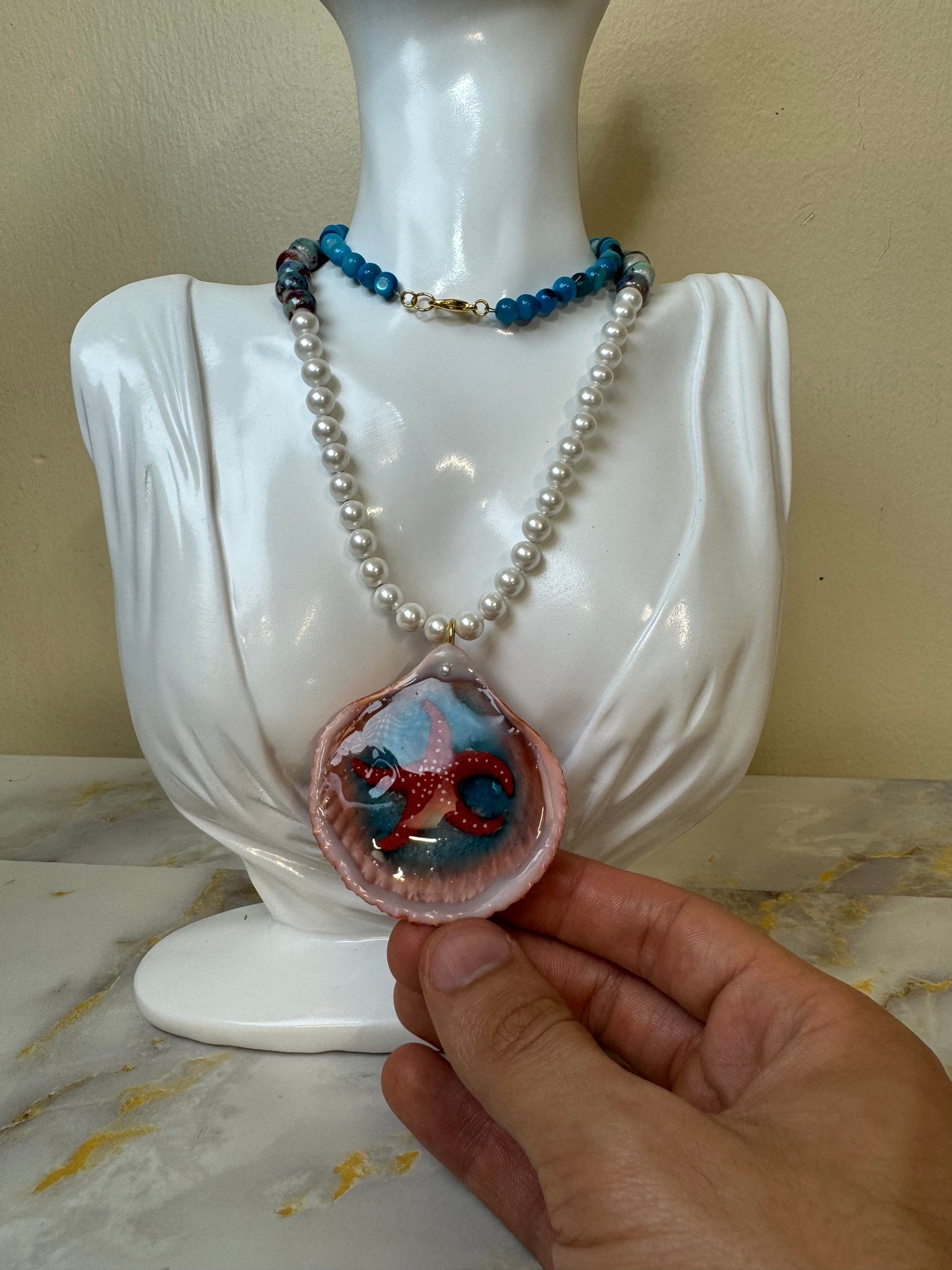 Stunning Red Starfish Necklace Resin‑Encased Shell Collection Shell Necklaces, Epoxy Resin Necklace