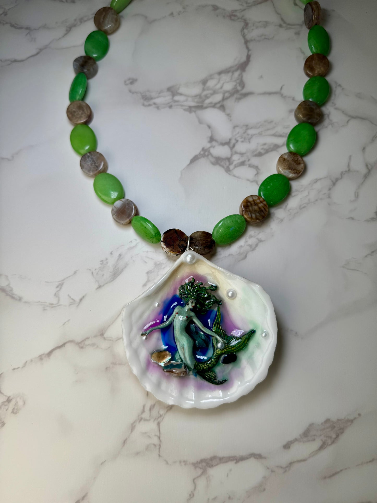 Spring Fresh All Green Mermaid Sea Shell Necklace – Mermaid in Shell with UV Resin