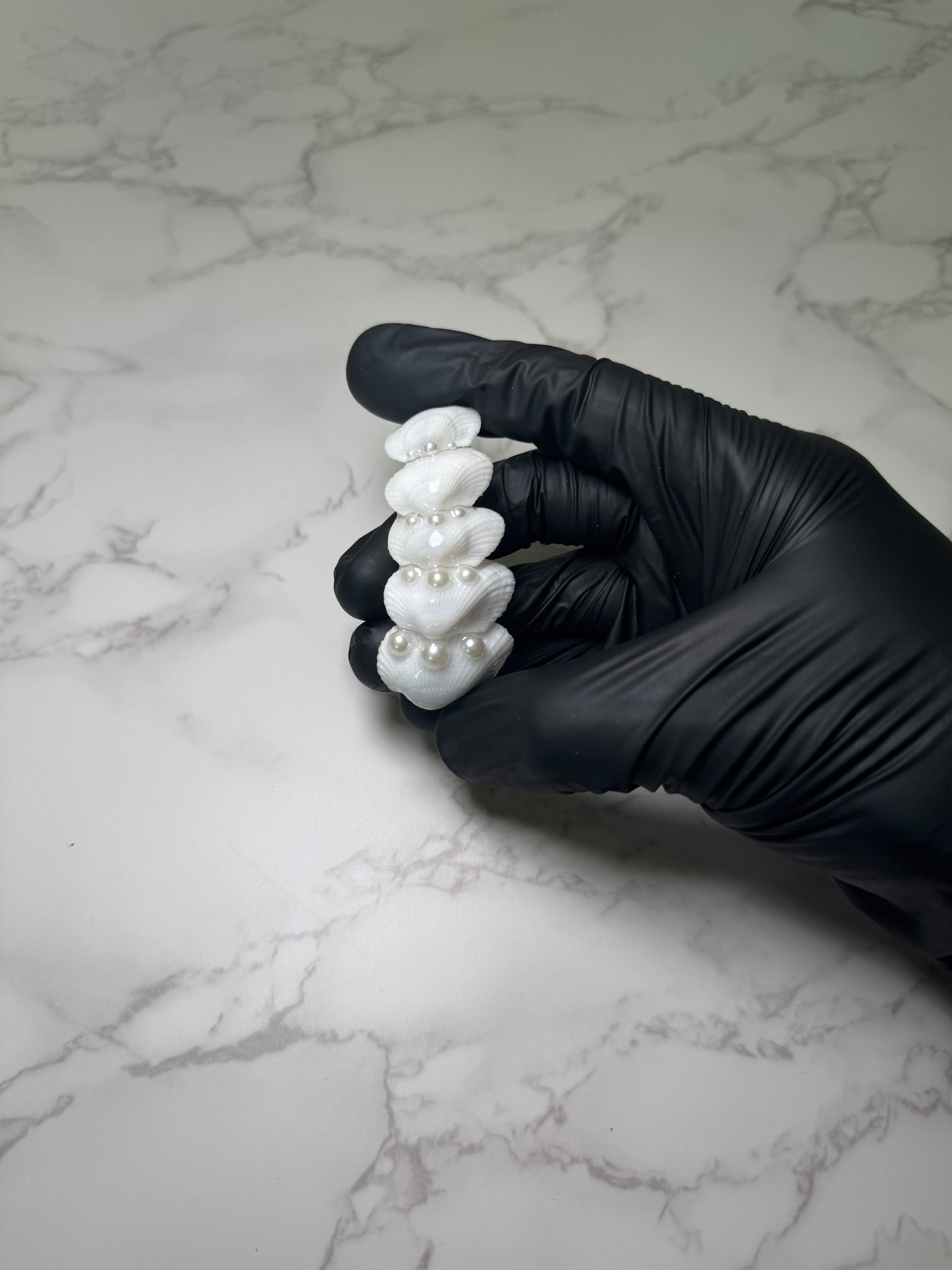 White Conch With Pearls Hair Pin