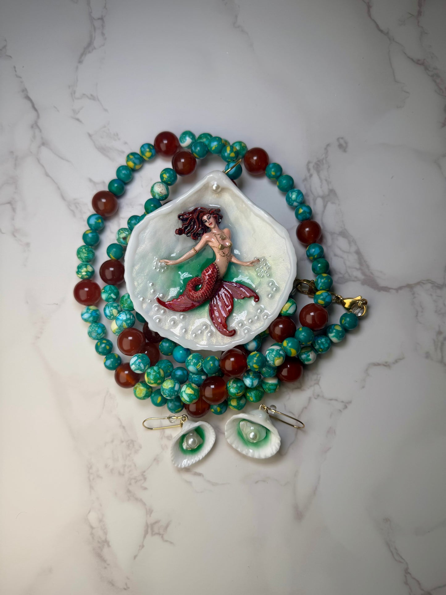 Brisa Mermaid Sea Shell Necklace Set – Mermaid in Shell with UV Resin