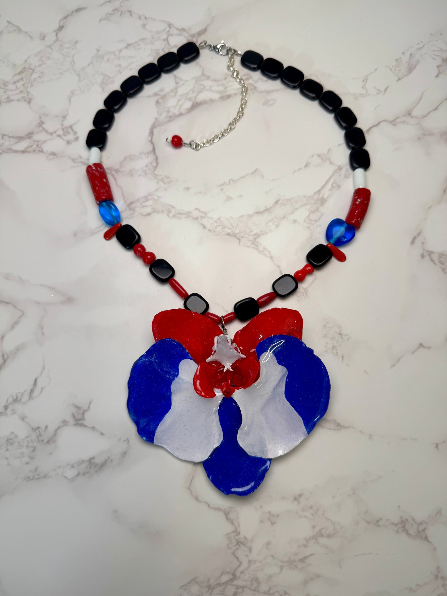 Large Cuban Orchid “Raíces Cubanas” – Natural Orchid Hand-Painted with Cuban Identity