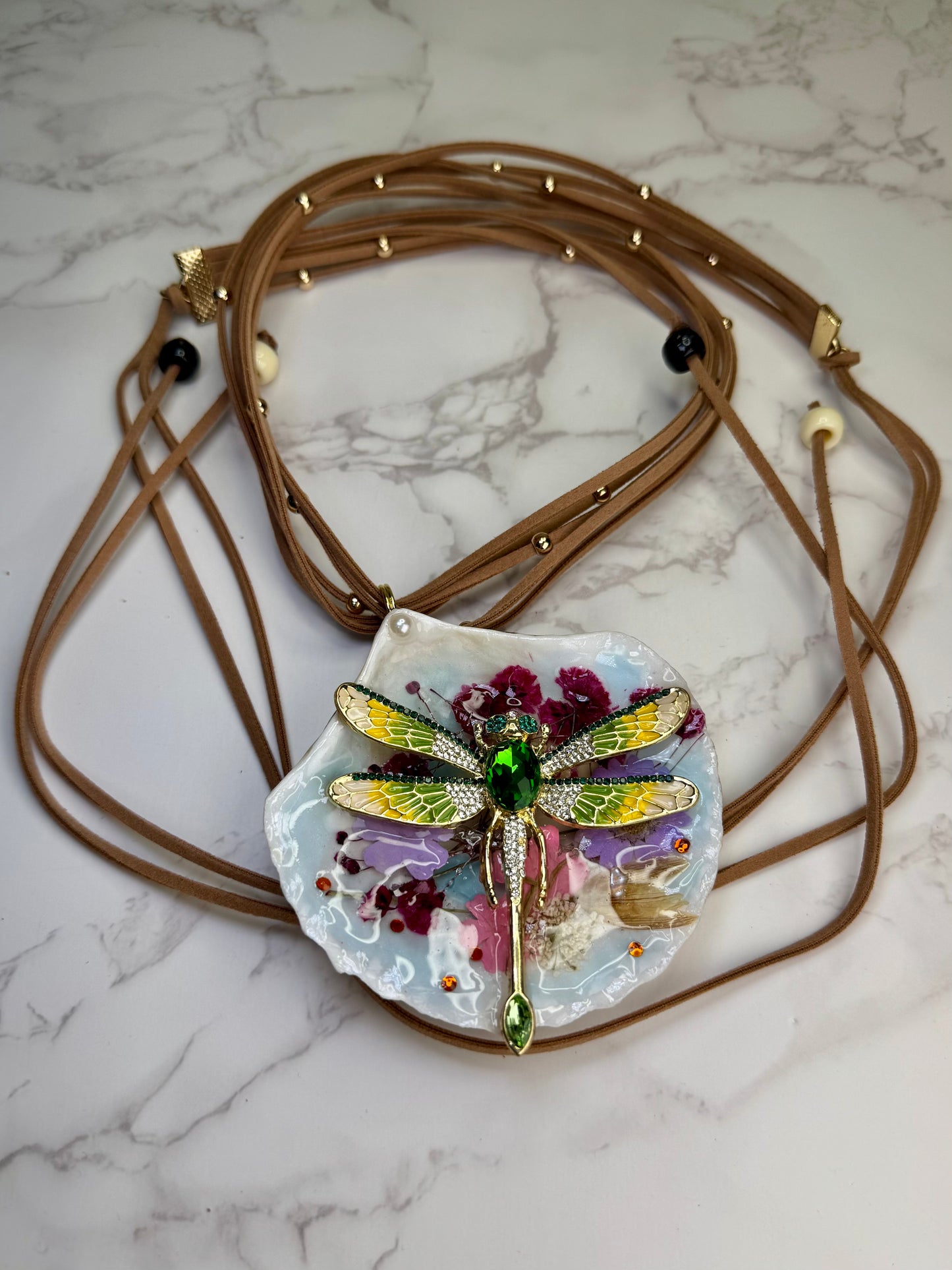 Nerina Golden Dragonfly Seashell with Dragonfly – Clear Crystal Necklace | Handmade Floral Jewelry