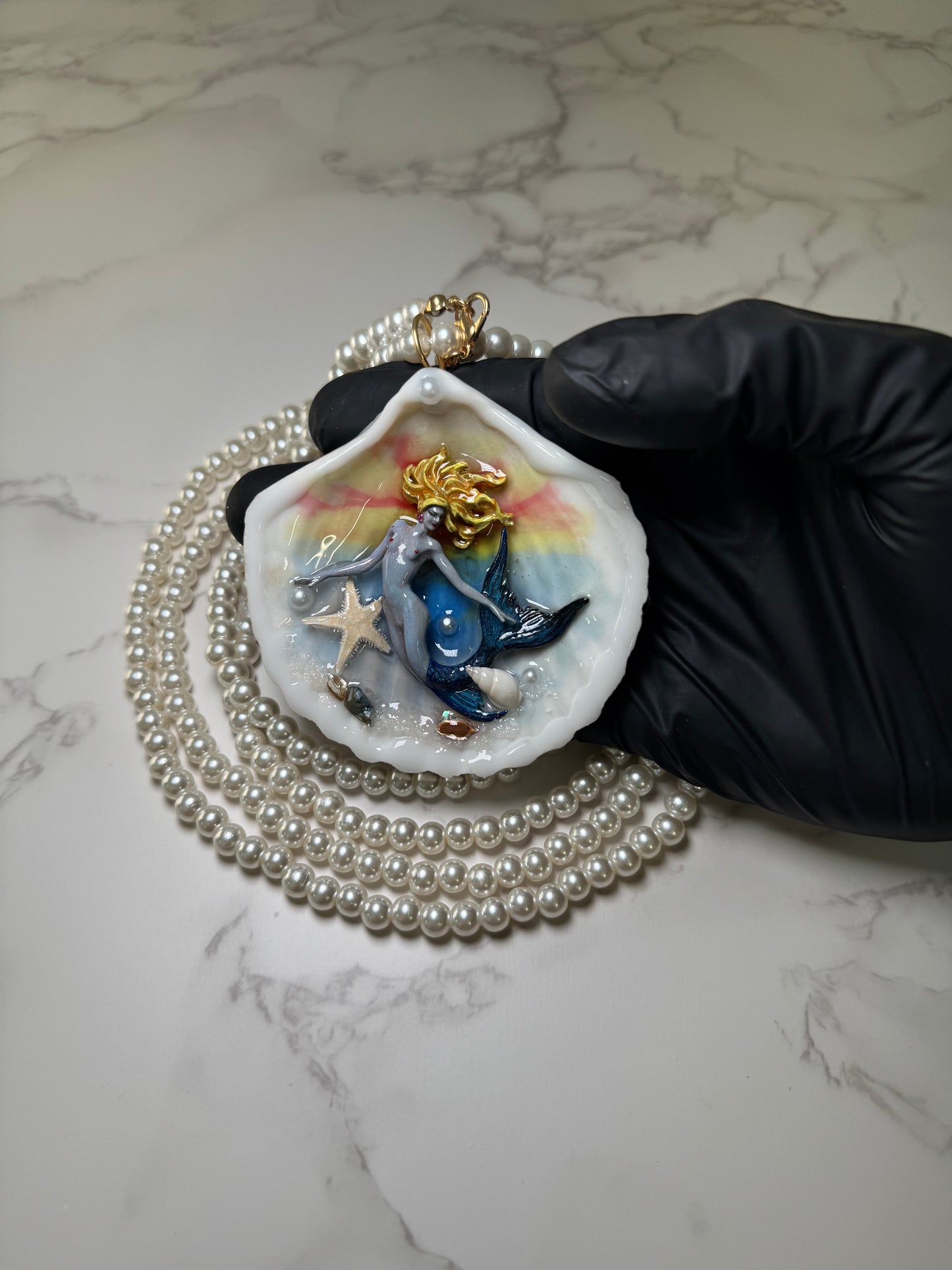 July Blonde Hair Sea Star Mermaid Sea Shell Necklace – Mermaid in Shell with UV Resin