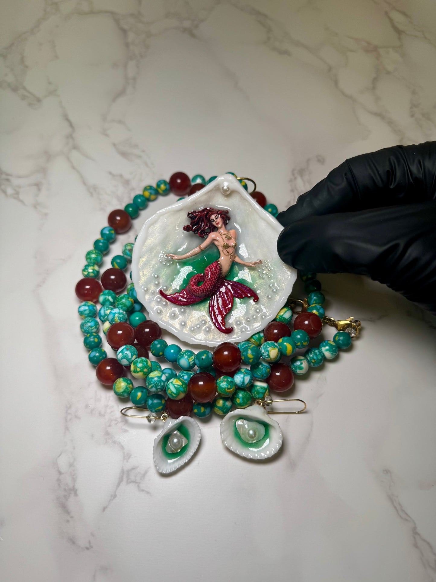 Brisa Mermaid Sea Shell Necklace Set – Mermaid in Shell with UV Resin