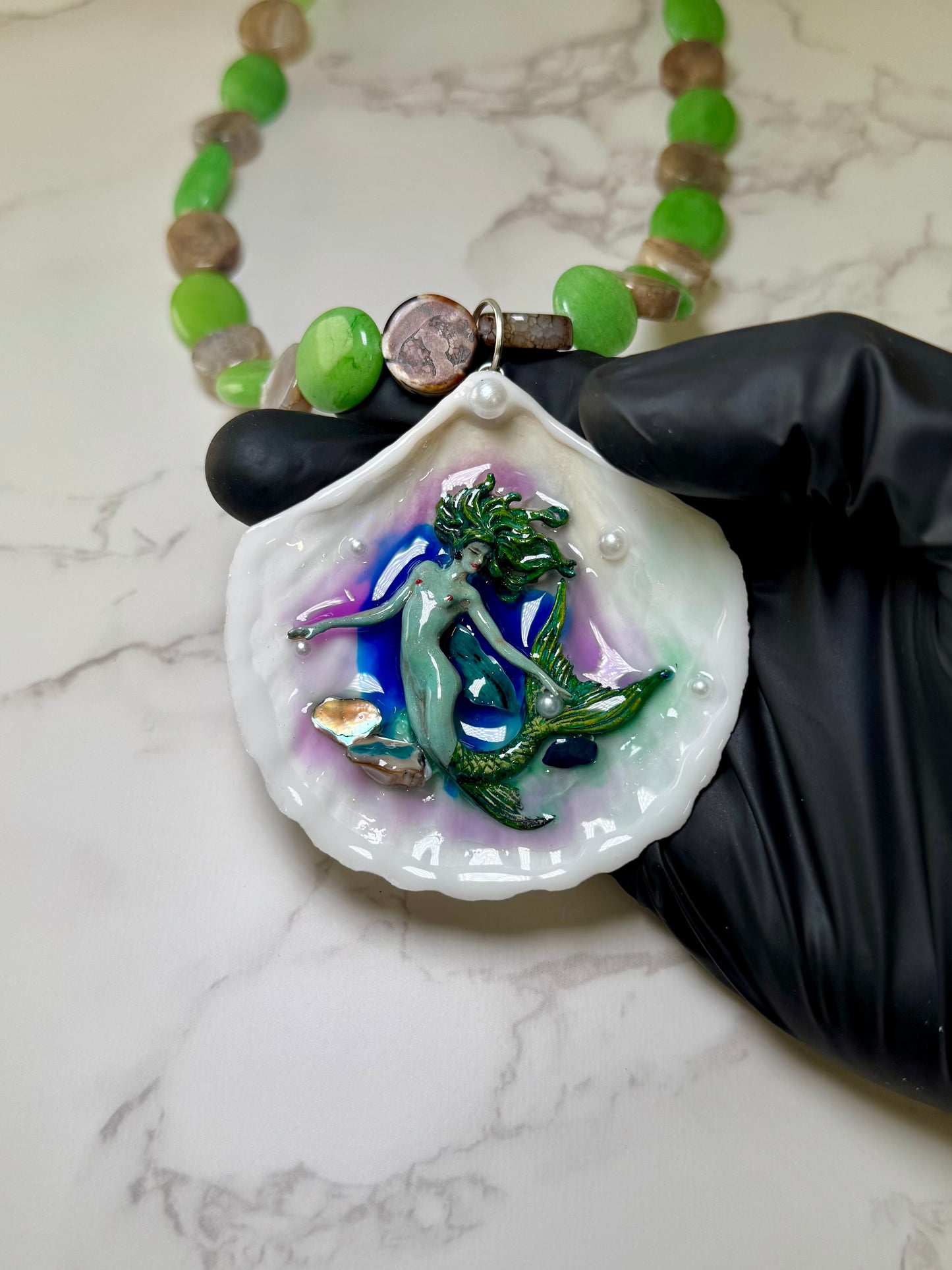 Spring Fresh All Green Mermaid Sea Shell Necklace – Mermaid in Shell with UV Resin