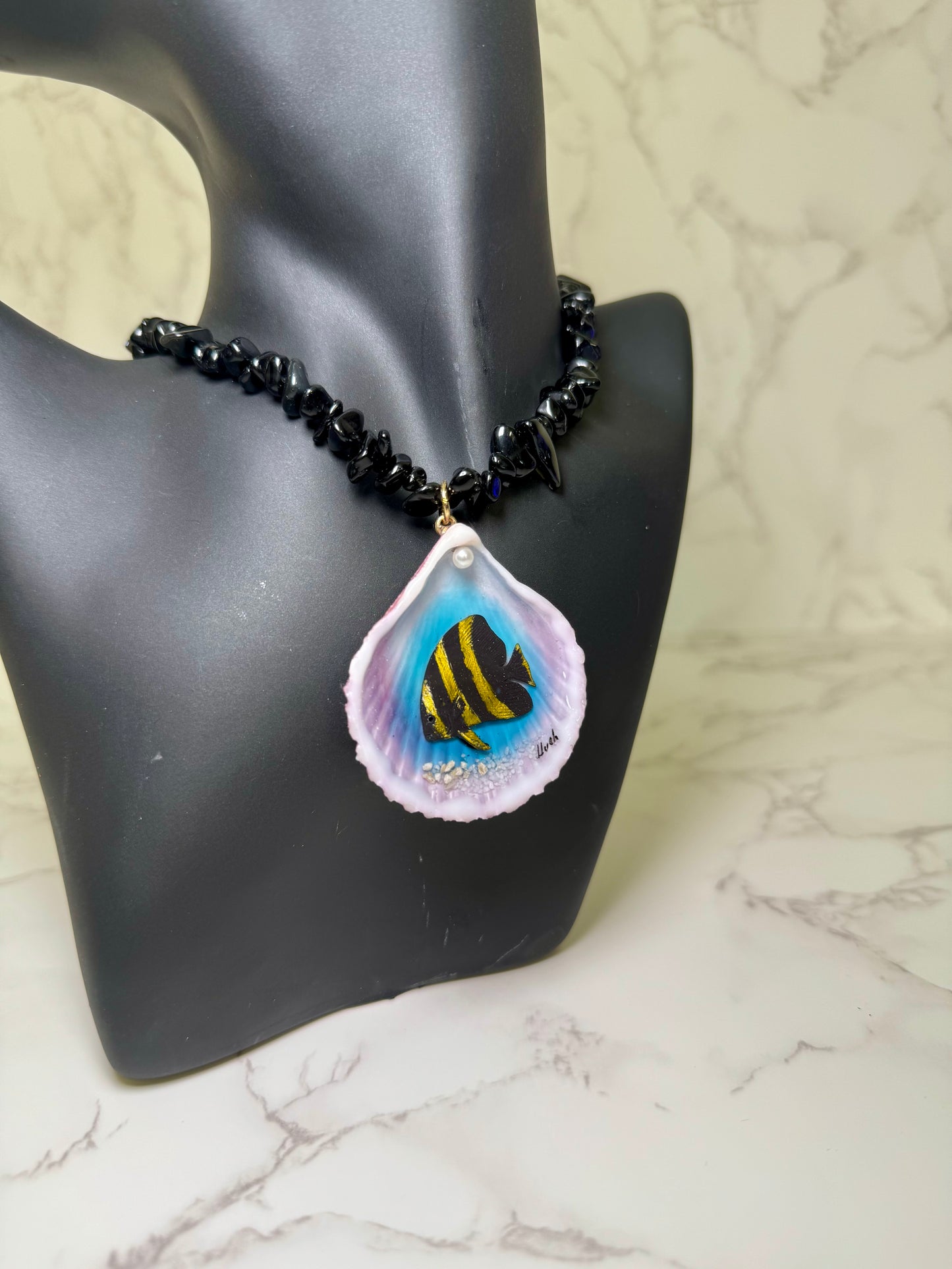 Set Spadefish Set With Colorful Glass Crystals Necklace Resin‑Encased Shell Collection Shell Necklaces, Epoxy Resin Necklace