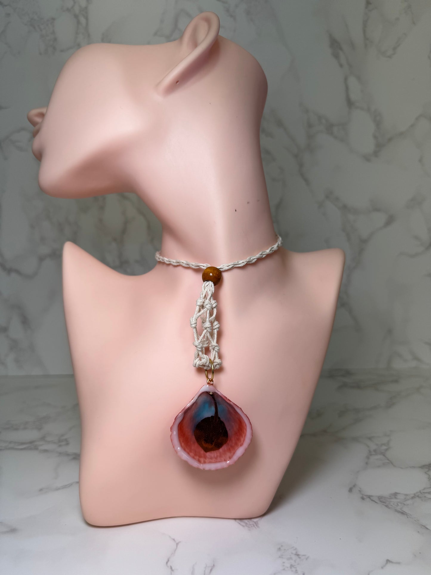 Single Sting Ray Handmade Stingray Necklace Encapsulated in Real Shell with UV Resin