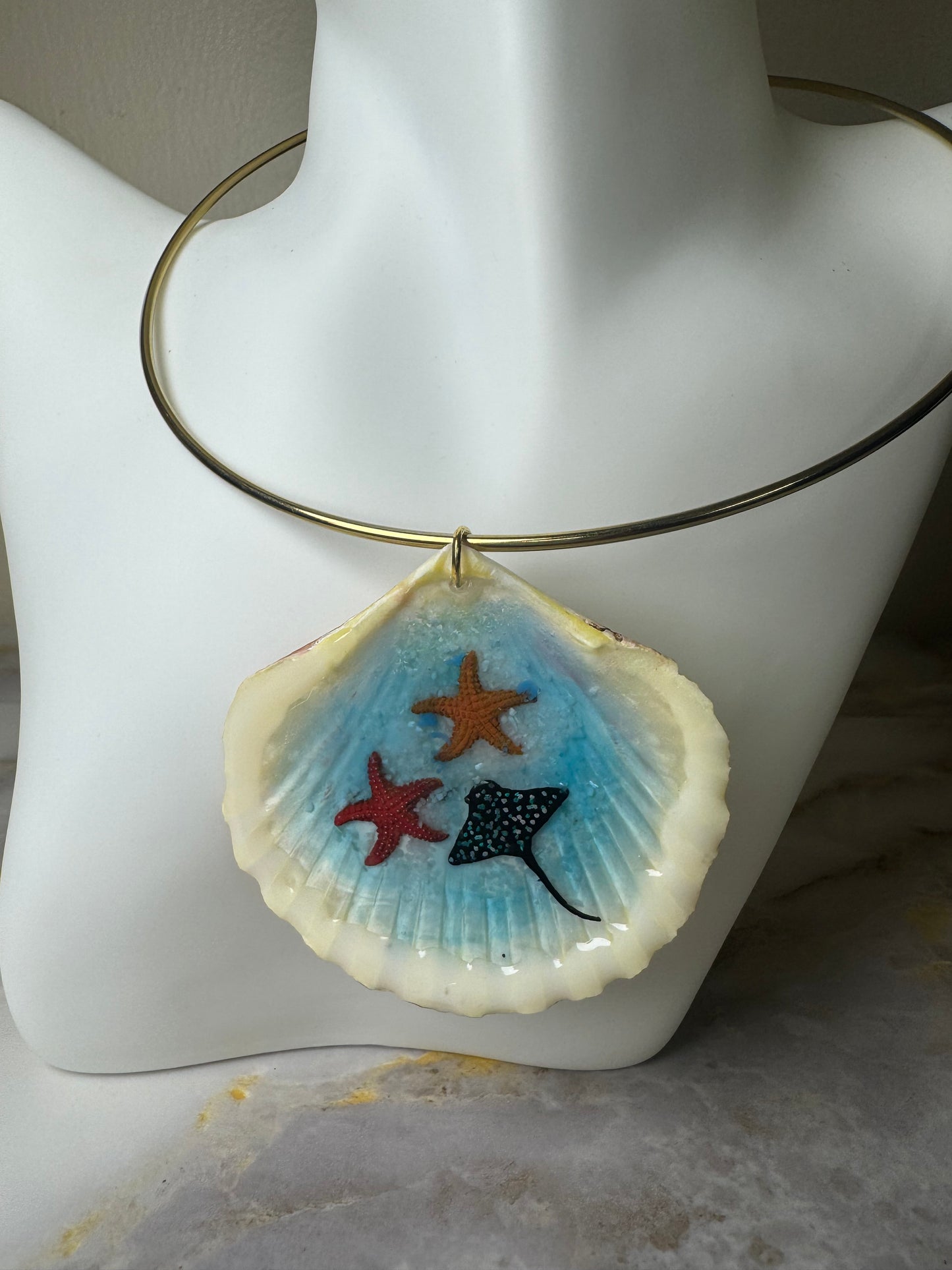 Starfish and Mini Manta Ray Resin‑Encased Shell Collection Shell Necklaces Sea Necklaces Epoxy Resin Necklace and Earrings Jewelry Manta Ray and Starfish set