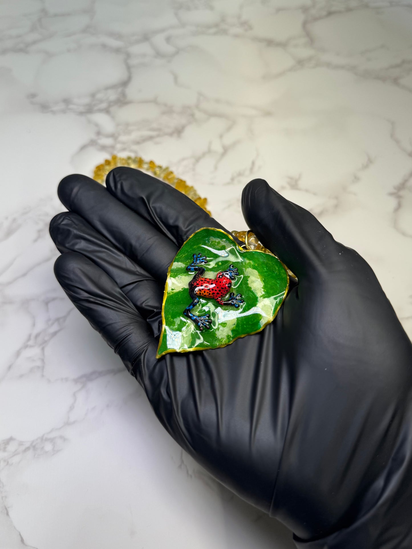 Rainforest Frog Glow