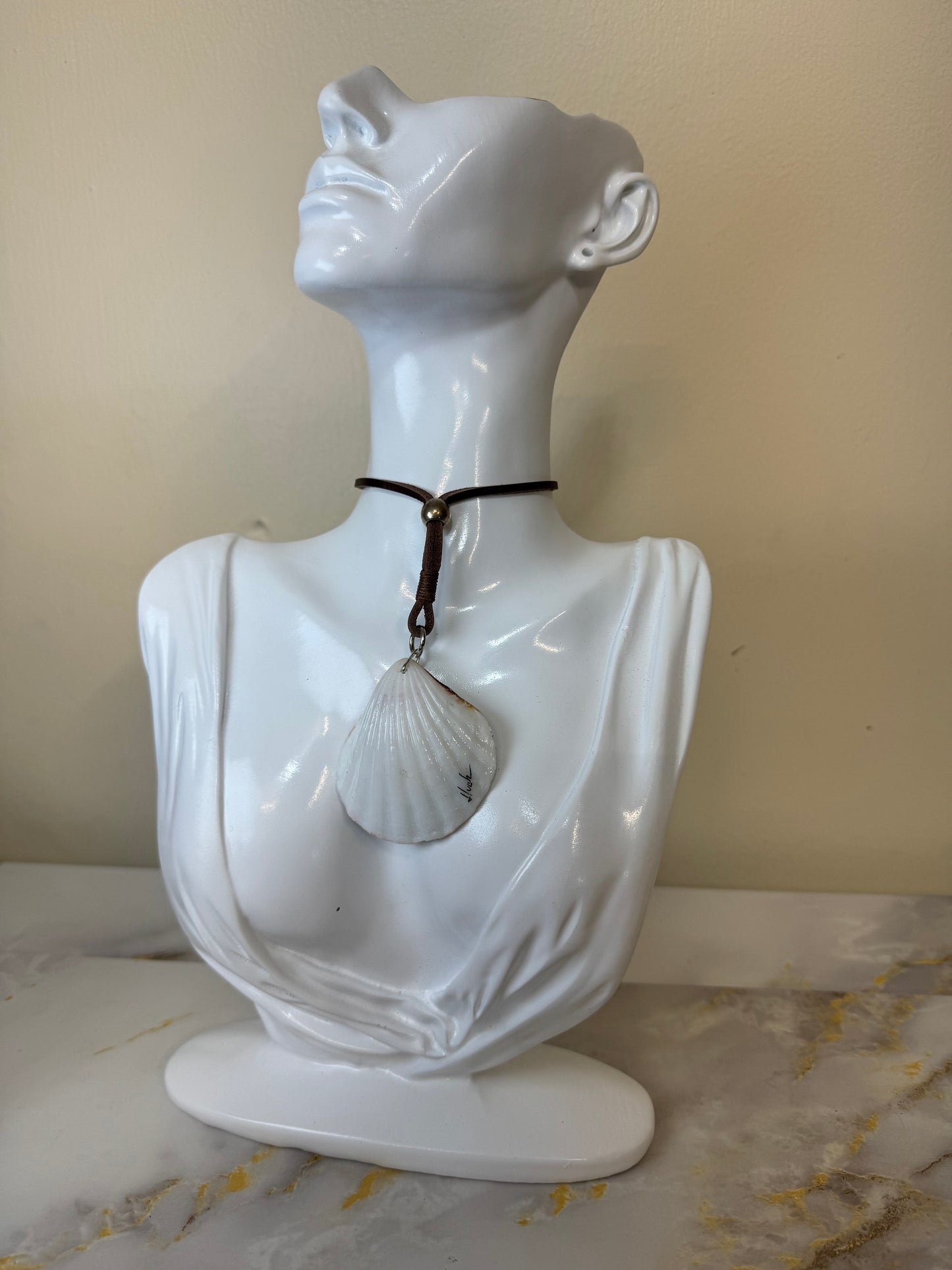 Double Sting Ray Resin‑Encased Shell Collection Shell Necklaces Sea Necklaces Epoxy Resin Necklace