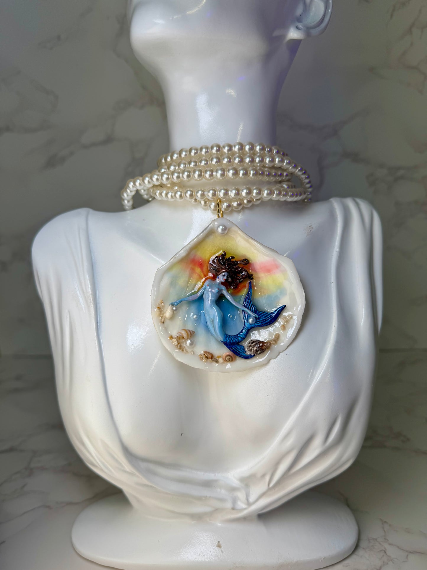 May Sunset Blue Mermaid Sea Shell Necklace – Mermaid in Shell with UV Resin