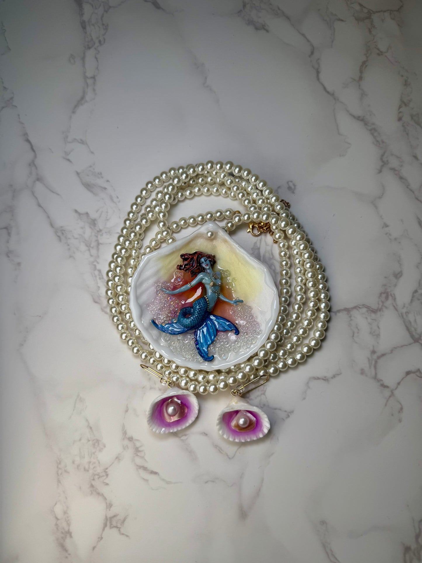Arena Mermaid Sea Shell Necklace Set – Mermaid in Shell with UV Resin.