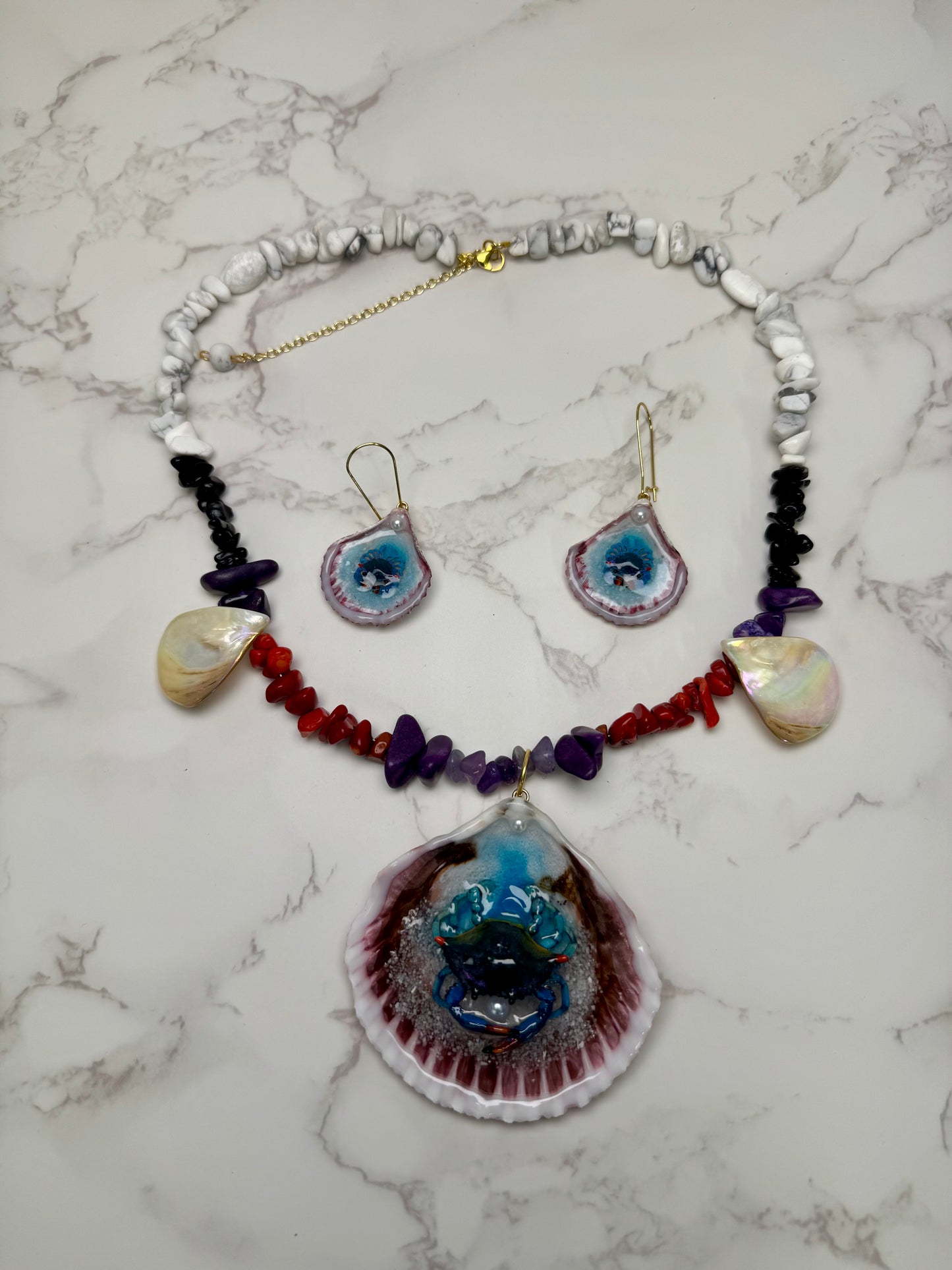Set Blue Crab Necklace Resin‑Encased Shell Collection Shell Necklaces Sea Necklaces Epoxy Resin
