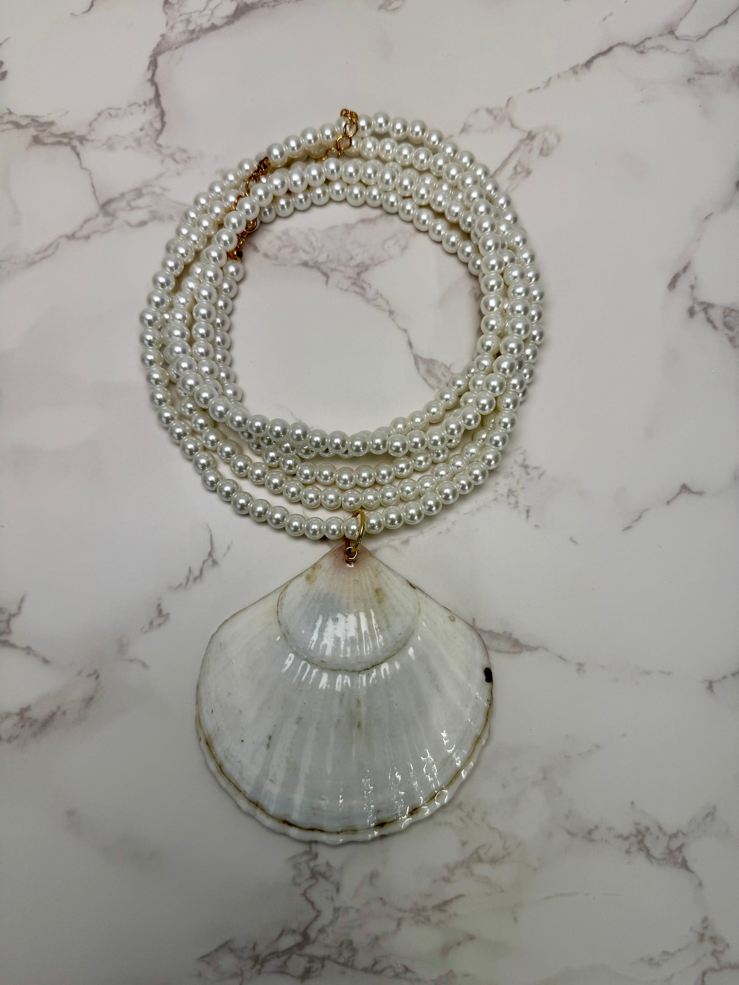 Pearl Beautiful Handmade Manta Ray Necklace Encapsulated in Real Shell with UV Resin on Pearl Strand