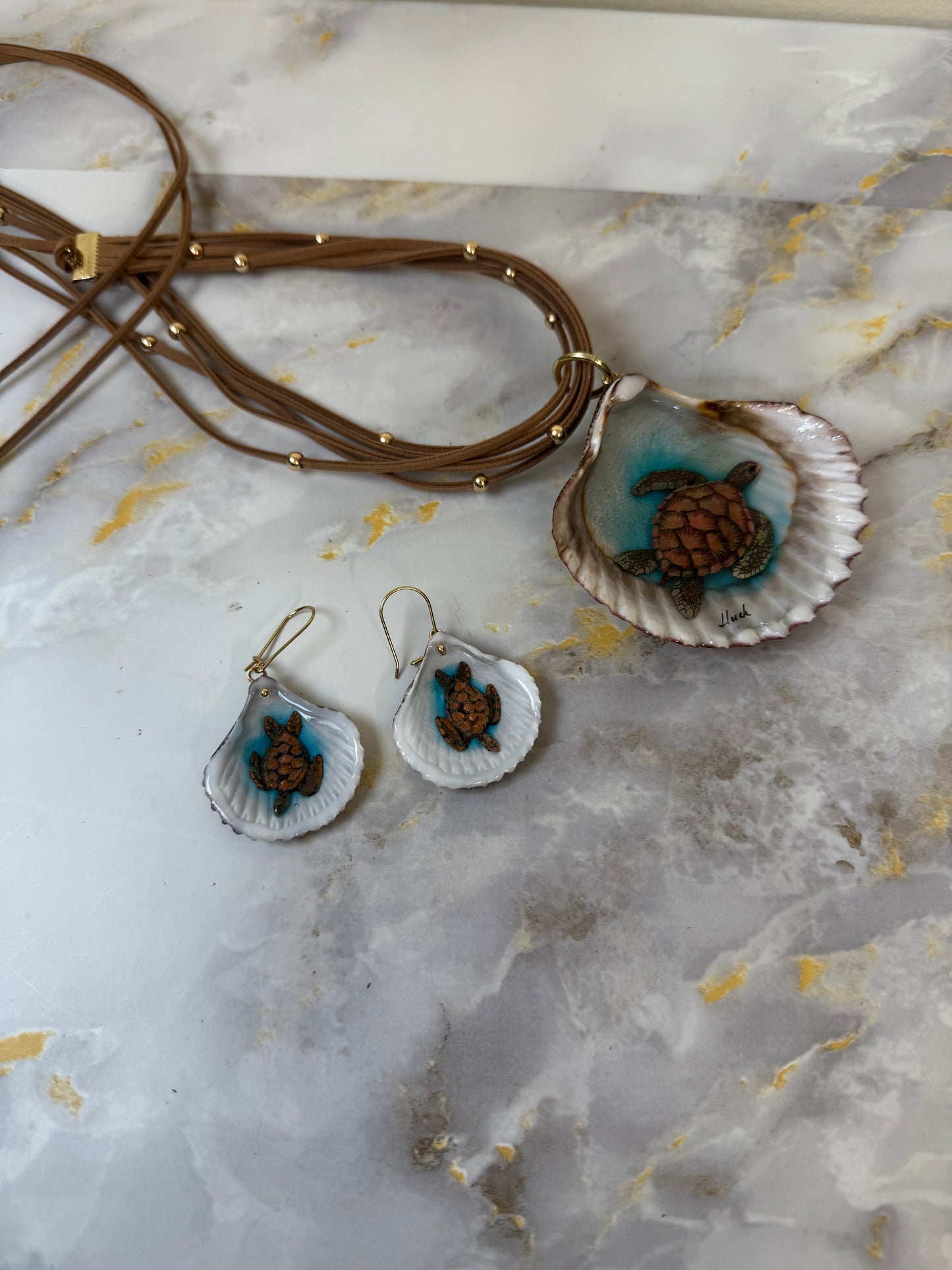 Sea Turtle Resin‑Encased Shell Collection Shell Necklaces Sea Necklaces Epoxy Resin Necklace with Earrings