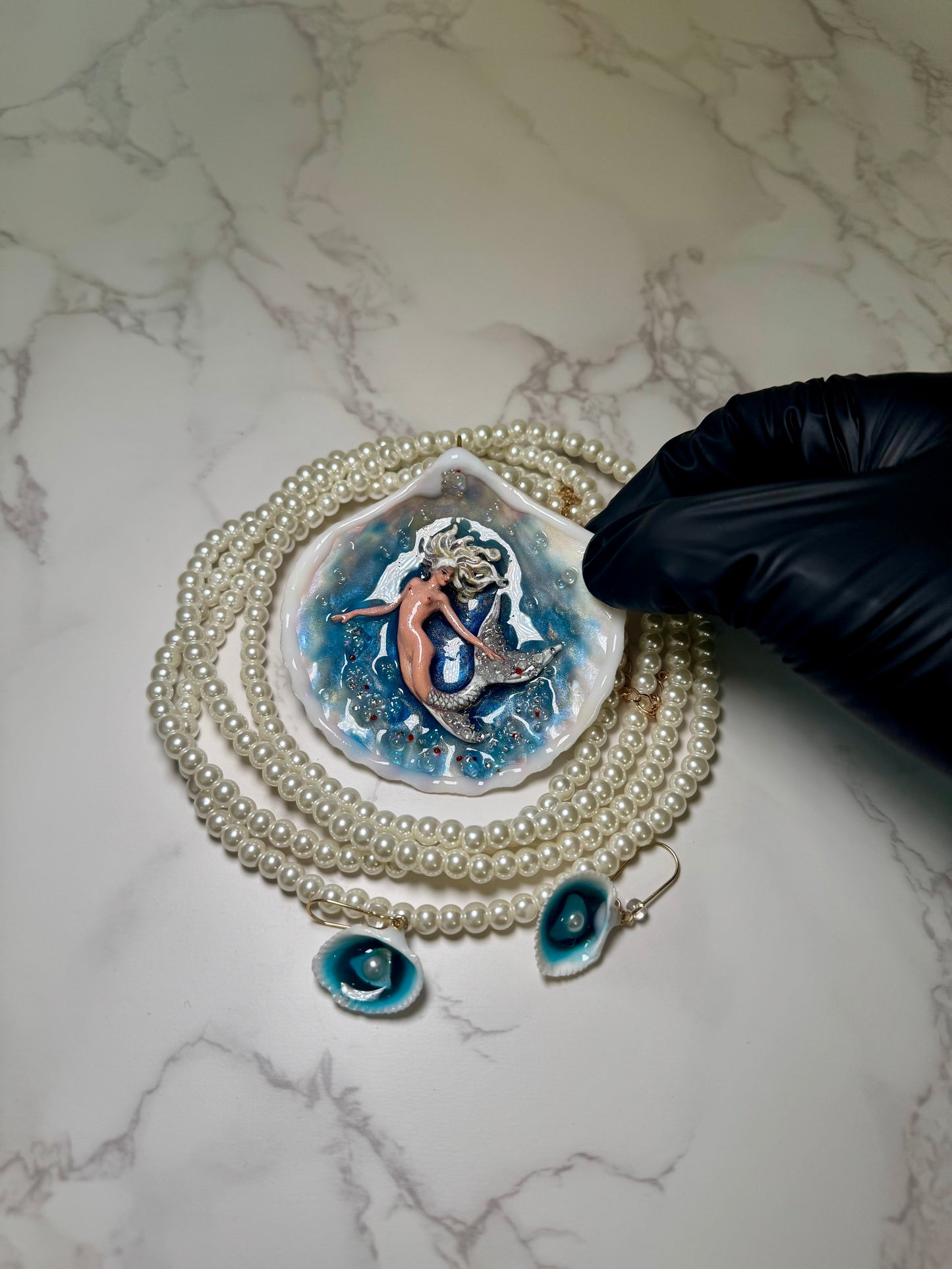 Luna Mermaid Sea Shell Necklace Set – Mermaid in Shell with UV Resin