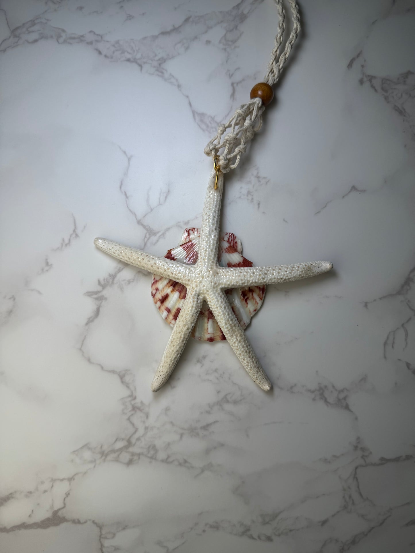 Starfish & Seahorses Ocean Pendant – Real Shell Encapsulated in UV Resin