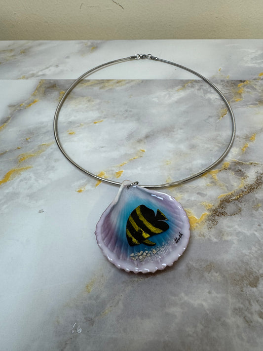 Beautiful Spadefish Necklace Resin‑Encased Shell Collection Shell Necklaces, Epoxy Resin Necklace