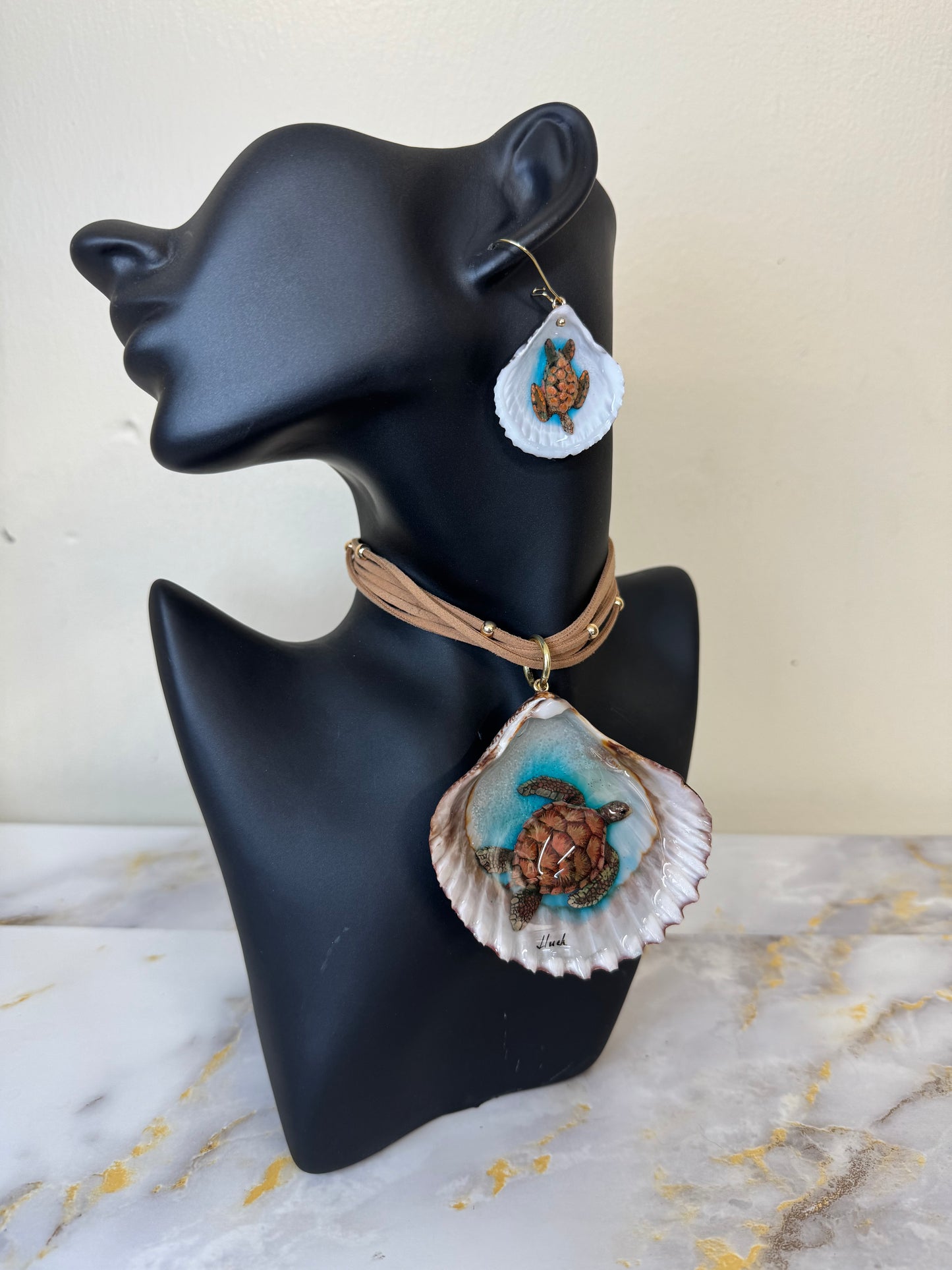 Sea Turtle Resin‑Encased Shell Collection Shell Necklaces Sea Necklaces Epoxy Resin Necklace with Earrings