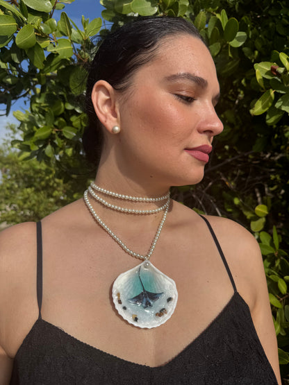 The Ocean Spirit – Manta Ray of Light and Grace Beautiful metal handmade craft manta ray preserved in UV resin. Beautiful extra large glass pearls necklace