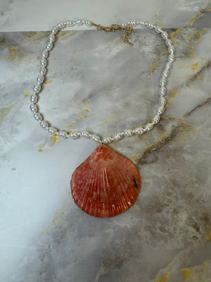 Beautiful Dolphin Necklace Resin‑Encased Shell Collection Shell Necklaces, Epoxy Resin Necklace