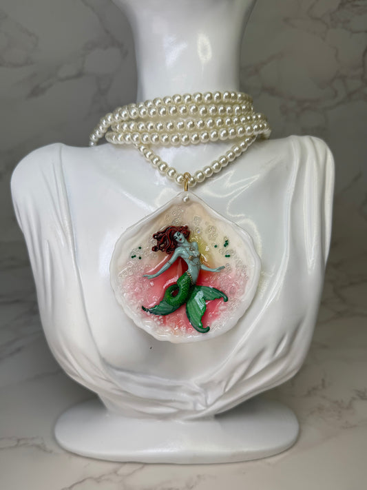 Eurya  Mermaid Sea Shell Necklace  – Mermaid in Shell with UV Resin