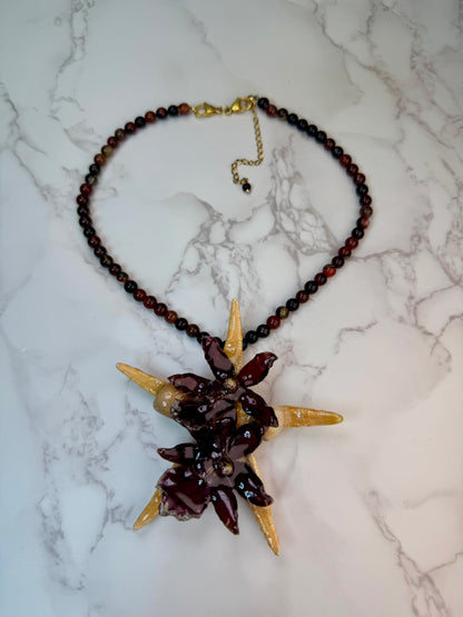 Estrella Real Starfish & Preserved Flower Necklace| Handmade Ocean & Botanical Jewelry