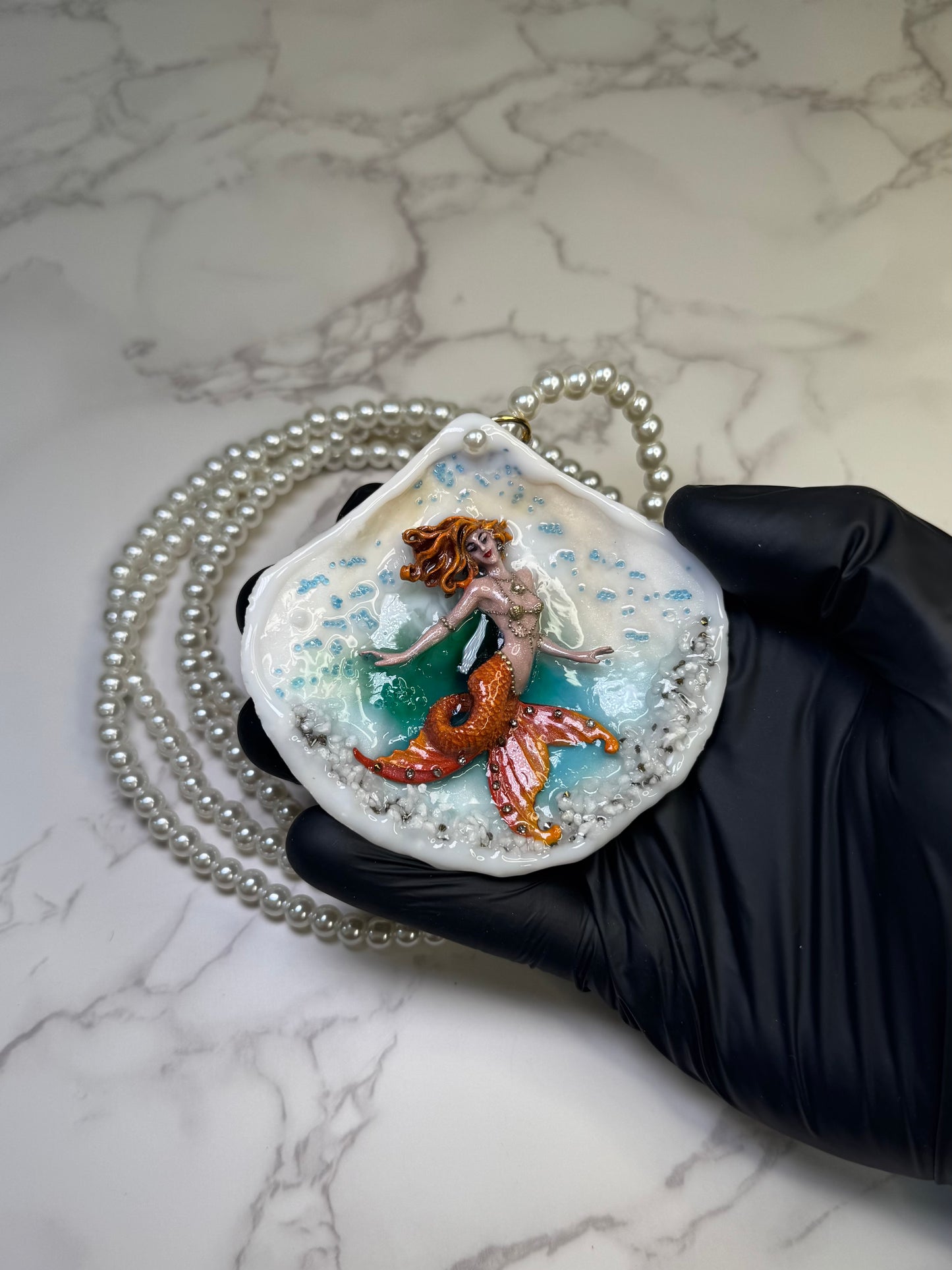 Siroka Mermaid Sea Shell Necklace  – Mermaid in Shell with UV Resin