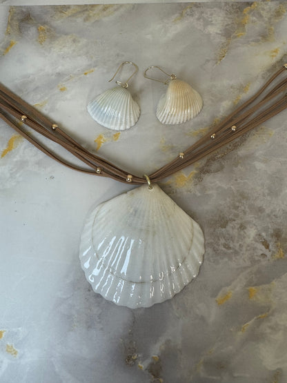 Manta Ray Resin‑Encased Shell Collection Shell Necklaces, Epoxy Resin Necklace with earrings
