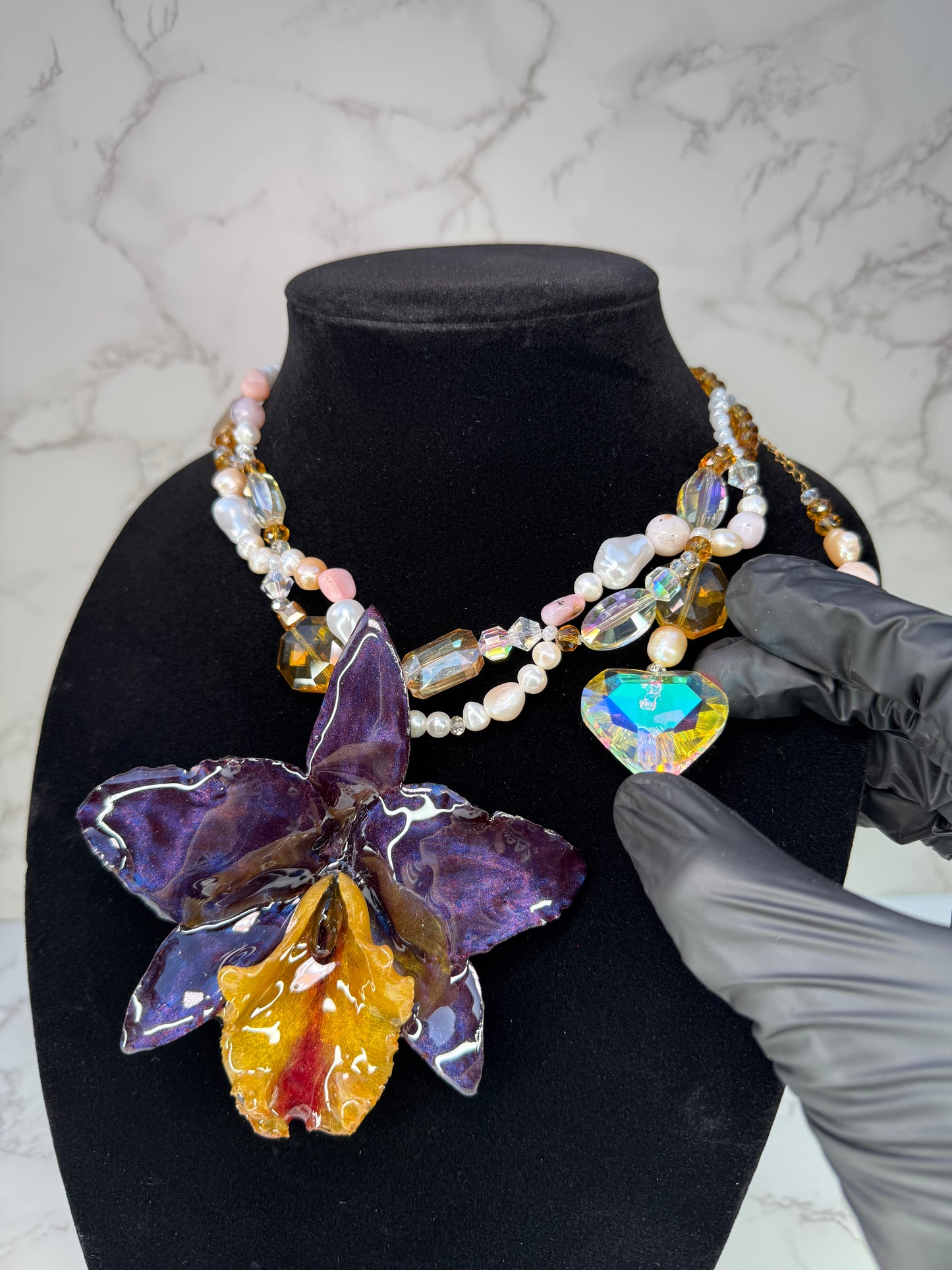 Midnight Aurora Cattleya Golden Cattleya Orchid Necklace – Freshwater Pearls, Crystal Beads & Clear Crystal Heart Pendant