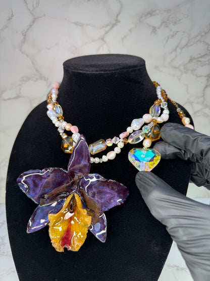 Midnight Aurora Cattleya Golden Cattleya Orchid Necklace – Freshwater Pearls, Crystal Beads & Clear Crystal Heart Pendant