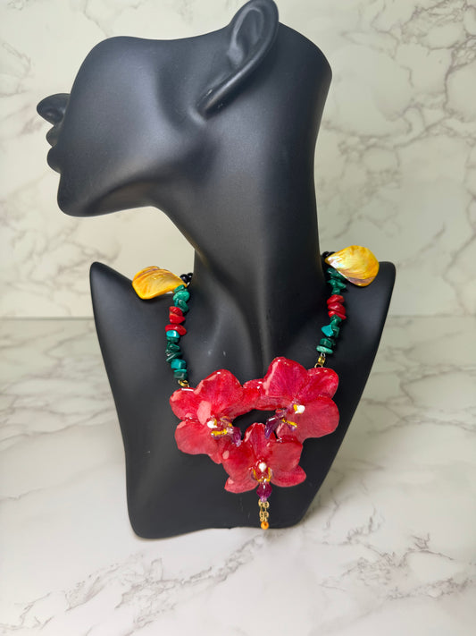Triple Red Orchids Necklace - Real Orchid Necklace – Natural Flower Preserved in Resin