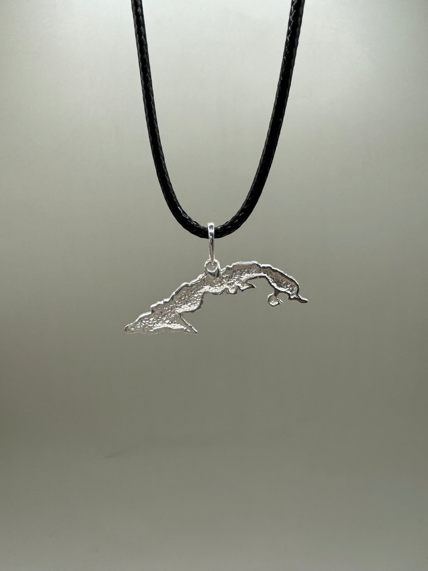 My Isla Necklace, Handcrafted Cuba Map in 925 Sterling Silver with the 15 Provinces