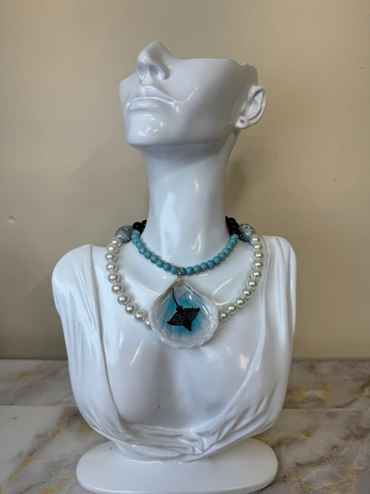 Spotted Eagle Ray with Imitation Pearls Necklace Resin‑Encased Shell Collection Shell Necklaces, Epoxy Resin Necklace