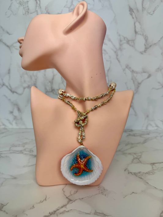 Set Beautiful Orange StarFish Necklace “Shorelight” – Orange Starfish in Shell with UV Resin Necklace