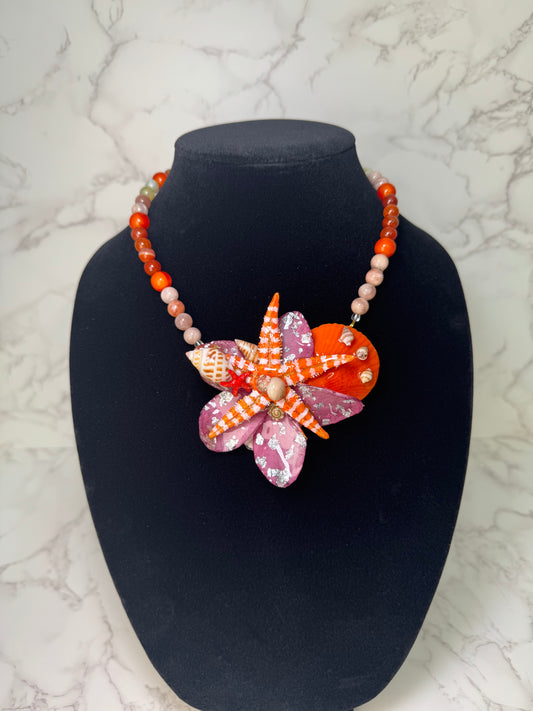Flor De Concha Natural Starfish Ocean Pendant – Encapsulated in UV Resin with Marine Elements.