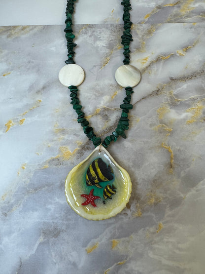 Spadefish With Green Glass Crystals Necklace Resin‑Encased Shell Collection Shell Necklaces, Epoxy Resin Necklace
