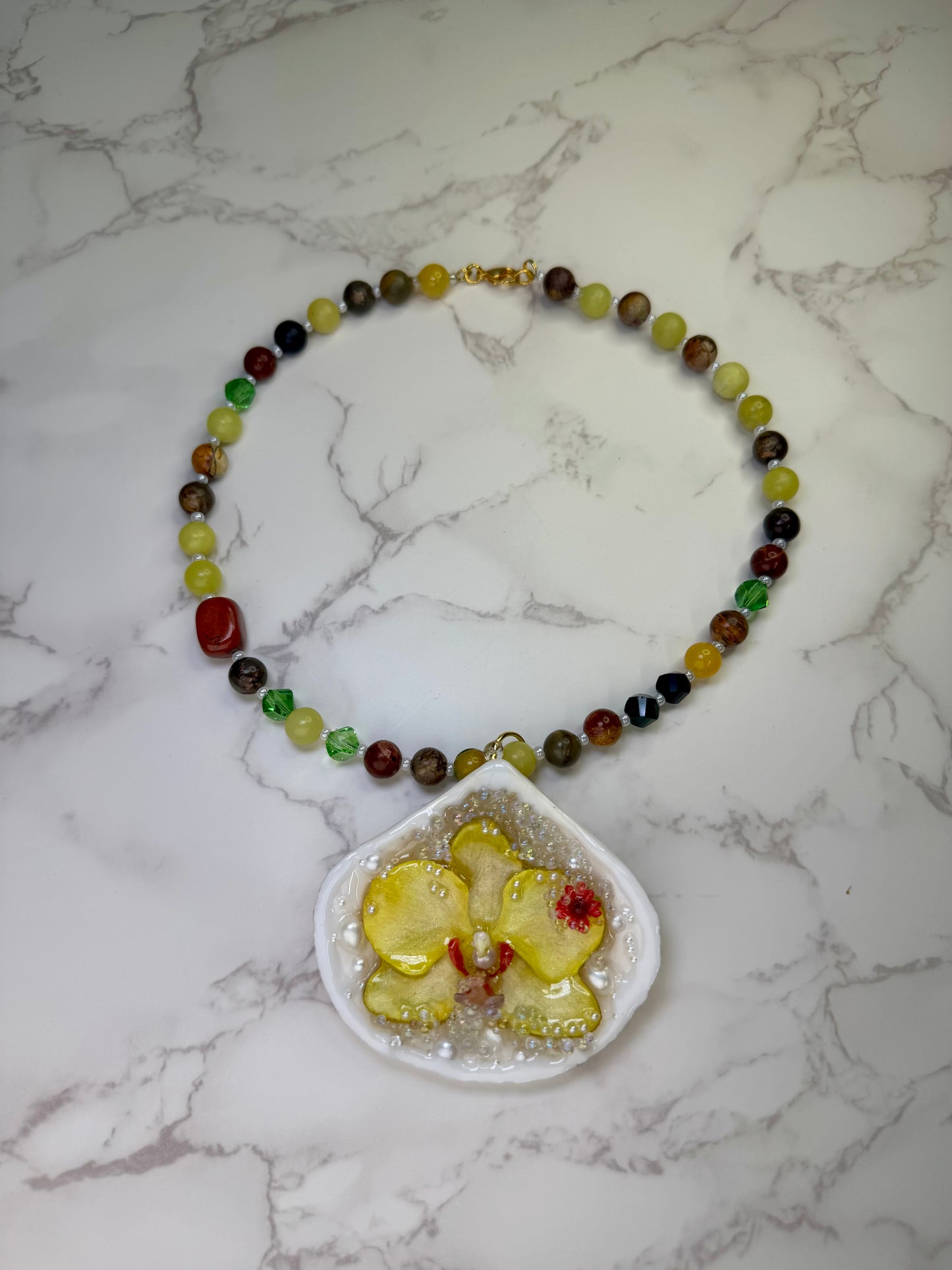 Seaside Orchid Glow Natural seashell with a miniature yellow real orchid flower inside Natural Flower Preserved in Resin Beautiful Stonep-Crystals Necklace